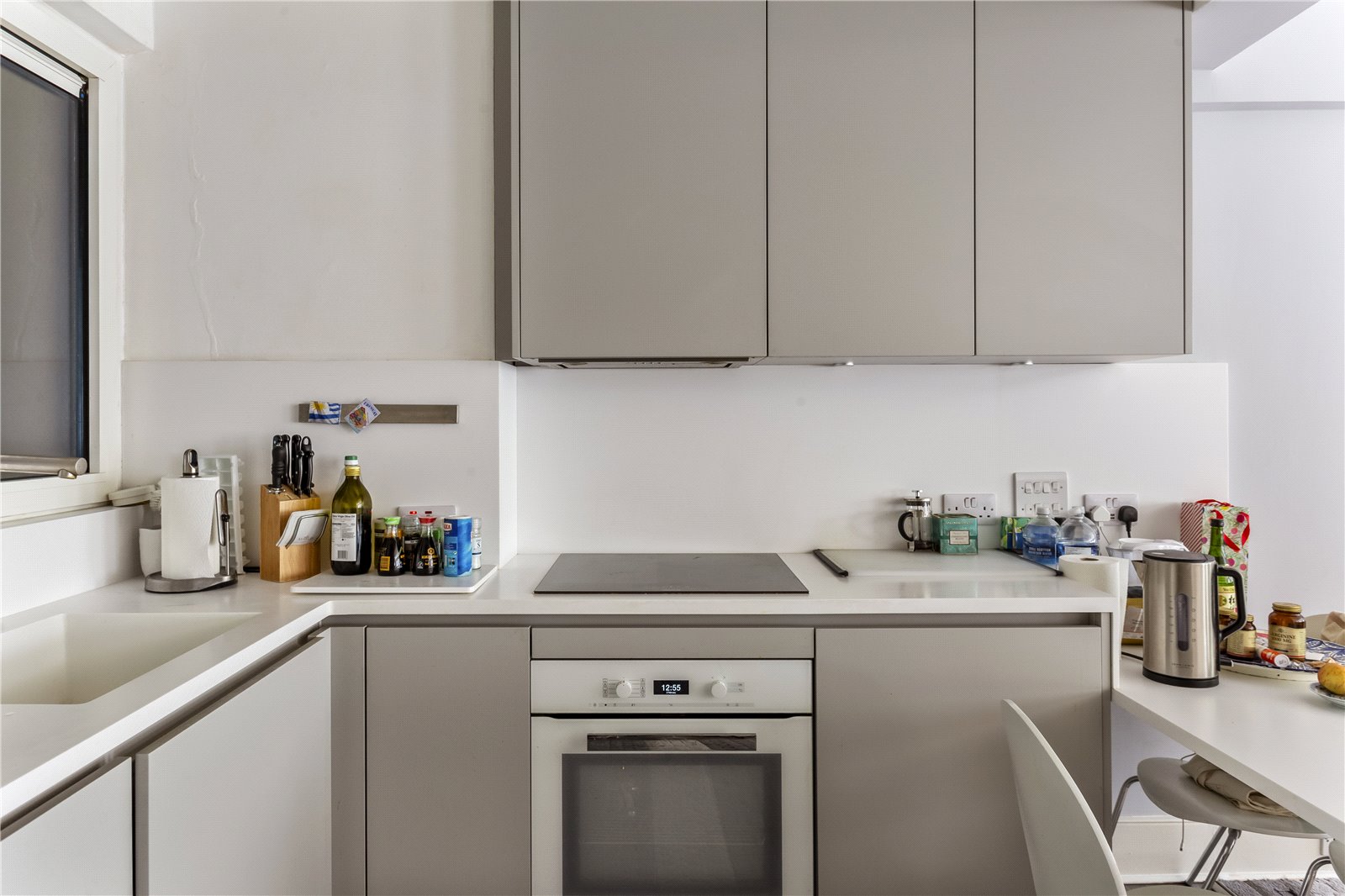 3 bedroom flat for sale 0