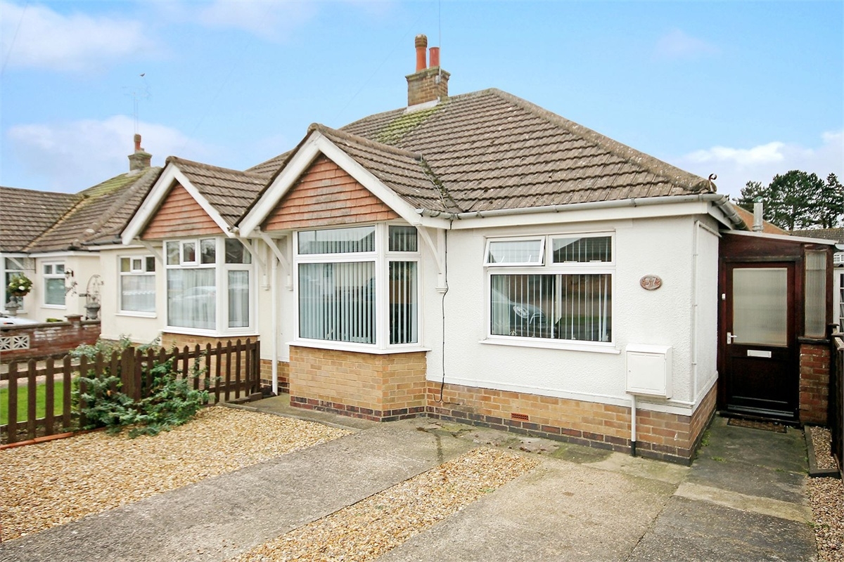 Free property report 37 Lorraine Crescent, Northampton, NN3 6HW Chimnie