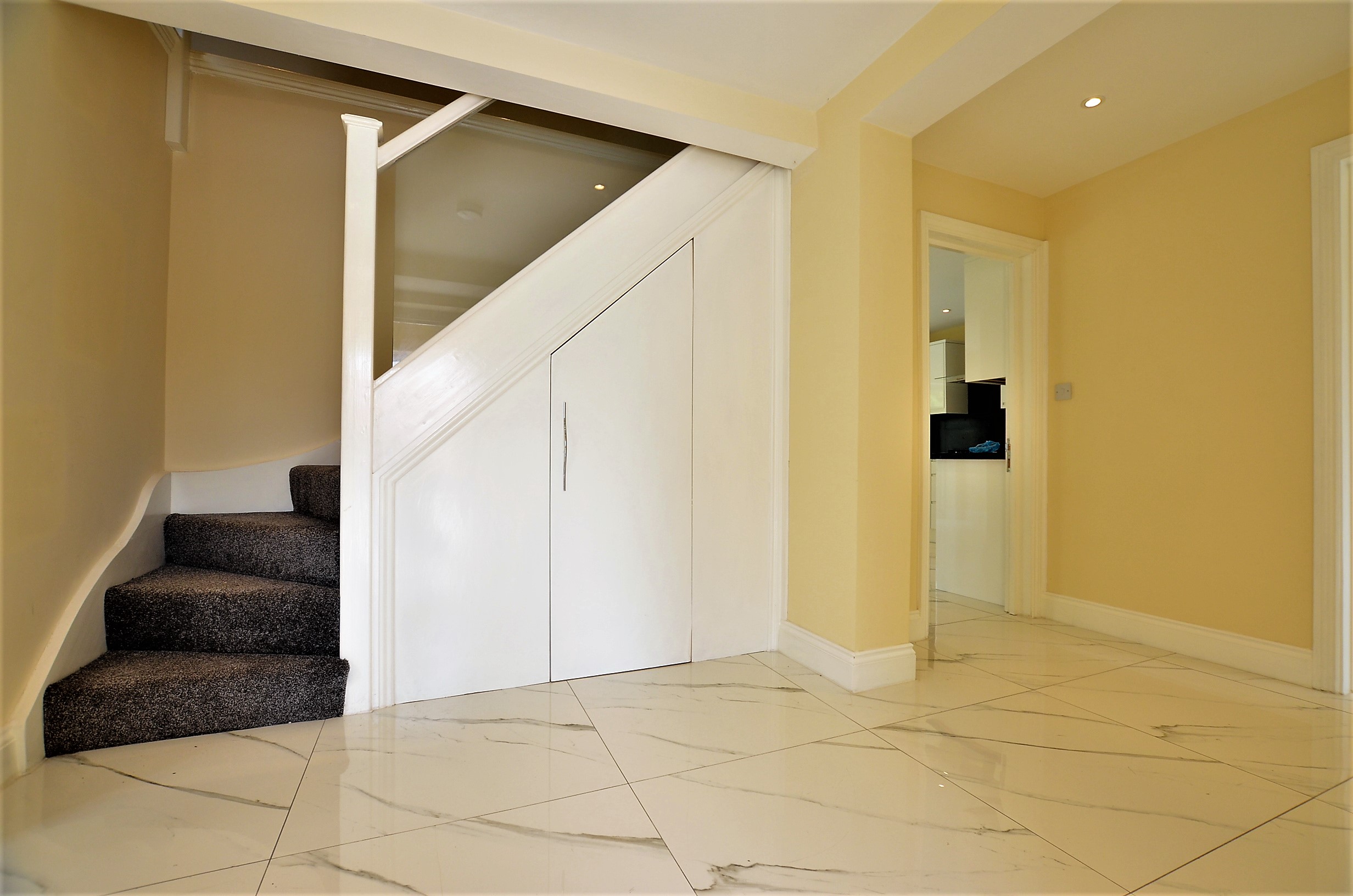 5 bedroom detached new house for sale 0