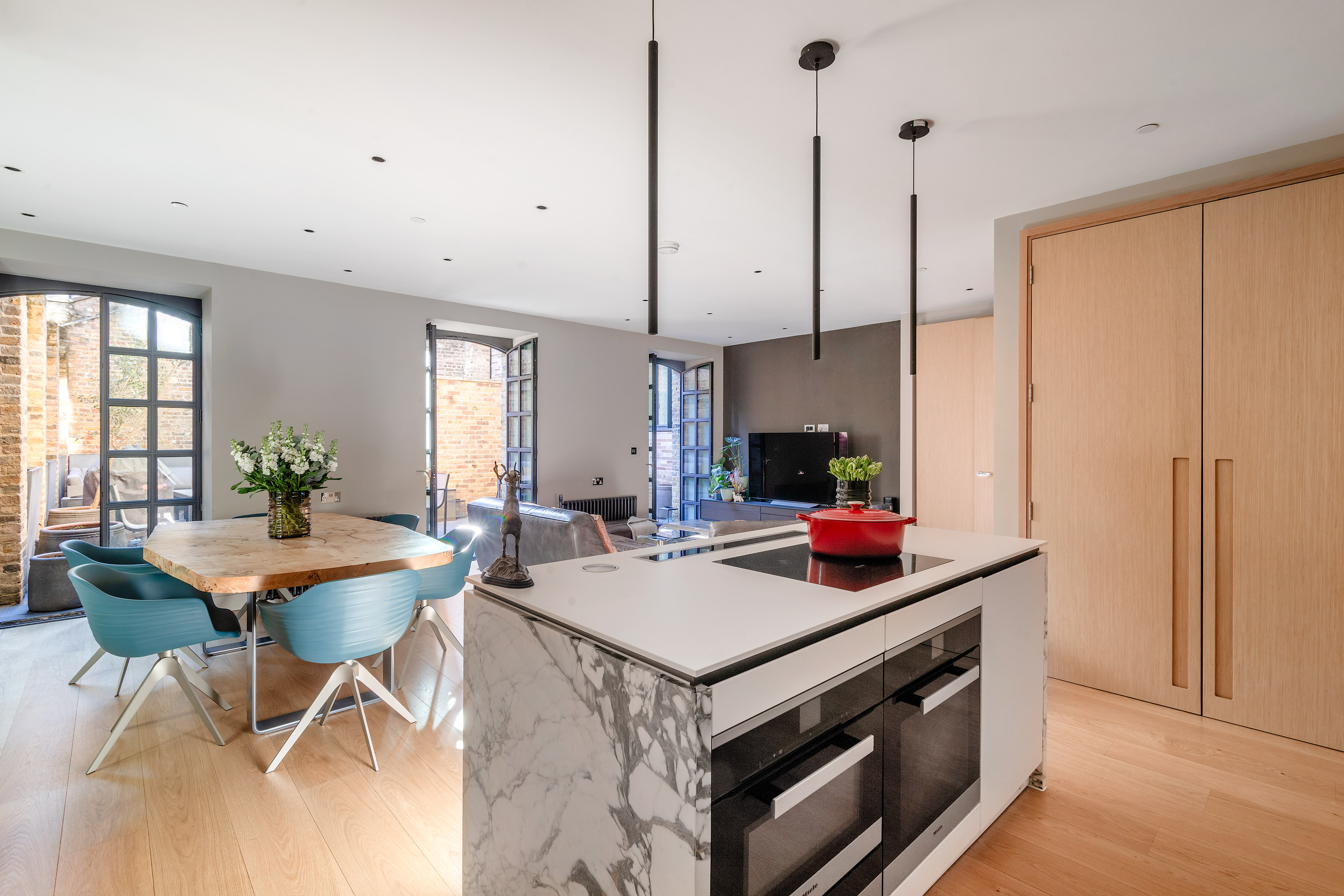 2 bedroom new flat for sale 0