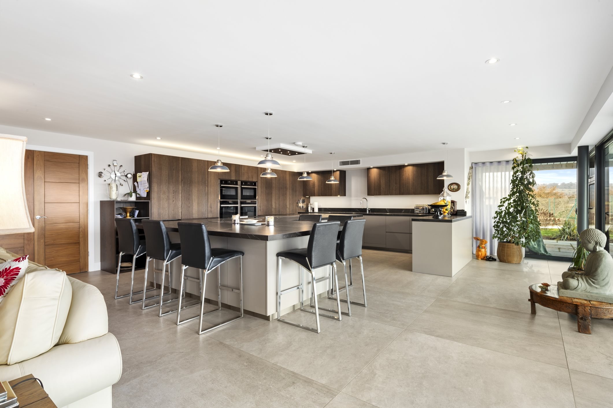 9 bedroom detached house for sale 0