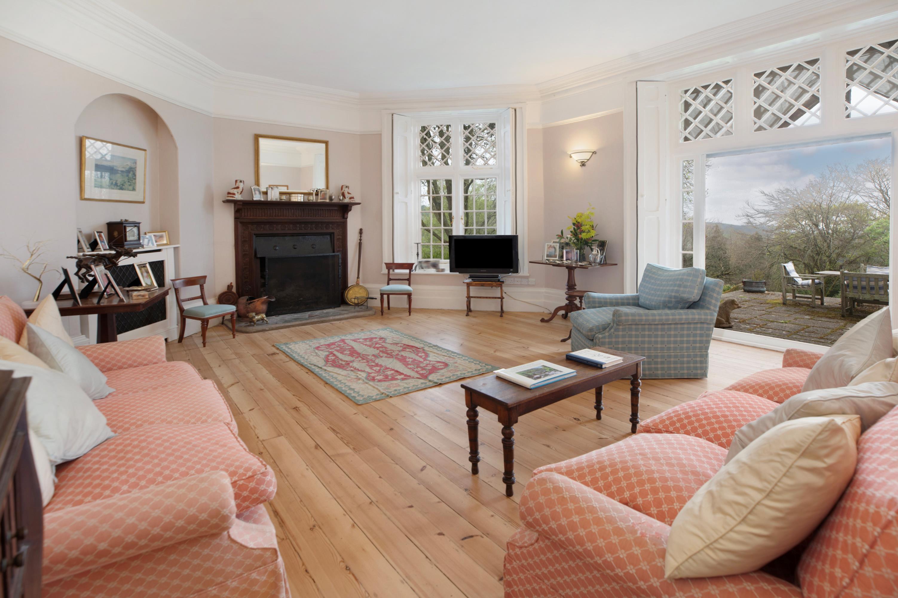 7 bedroom detached house for sale 0