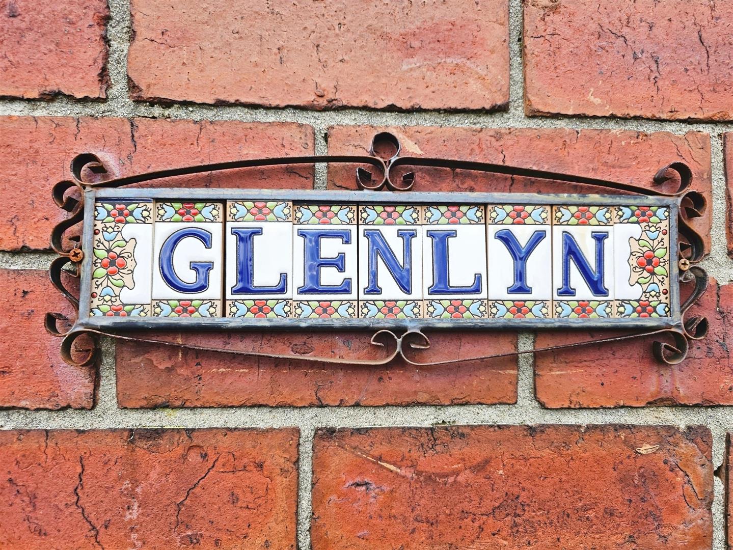 Glenlyn, Willfield Lane, Brown Edge photo 3