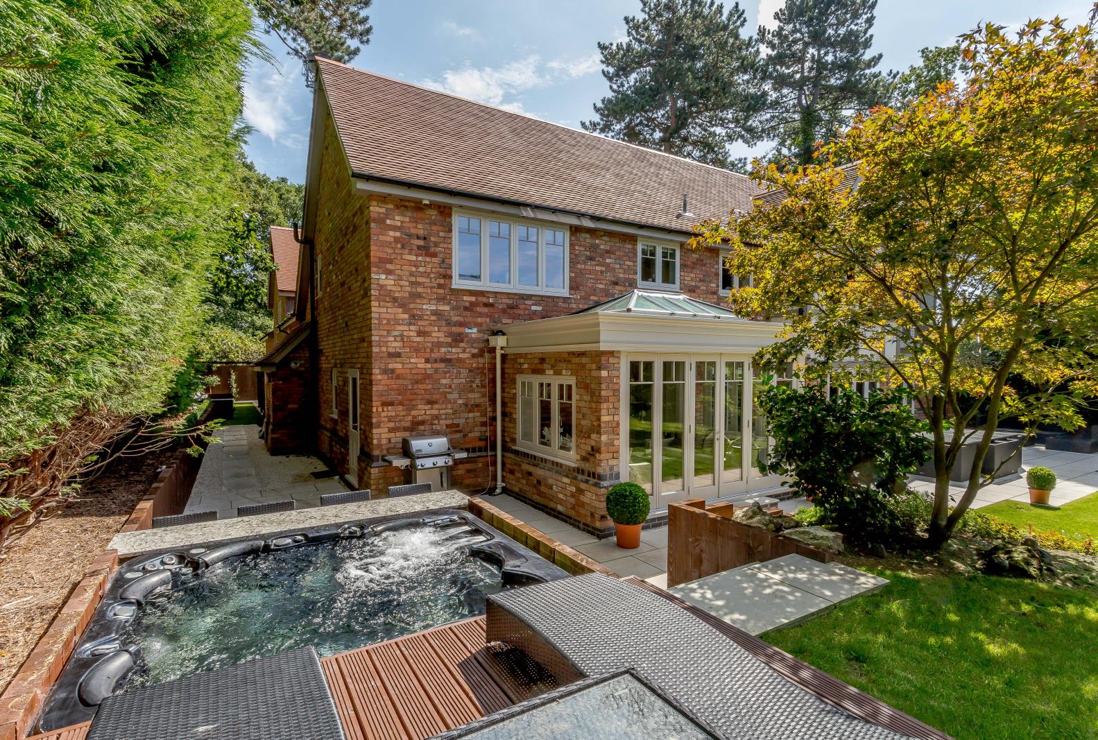 Photos of Roman Road, Little Aston, Sutton Coldfield B74 52696652