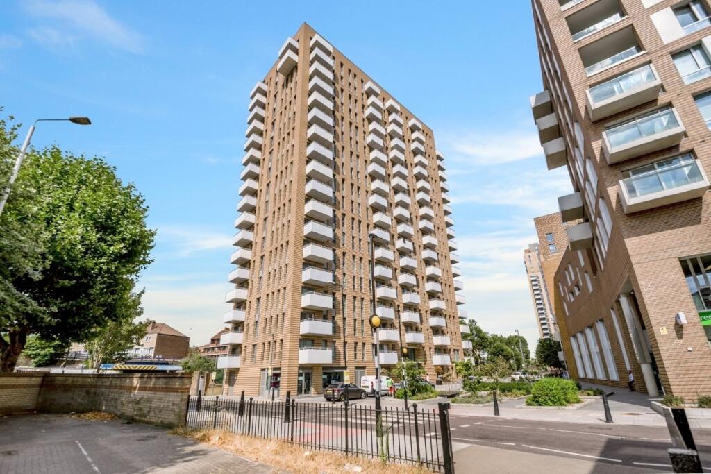 Ivy point , Hannaford Walk, London photo 2