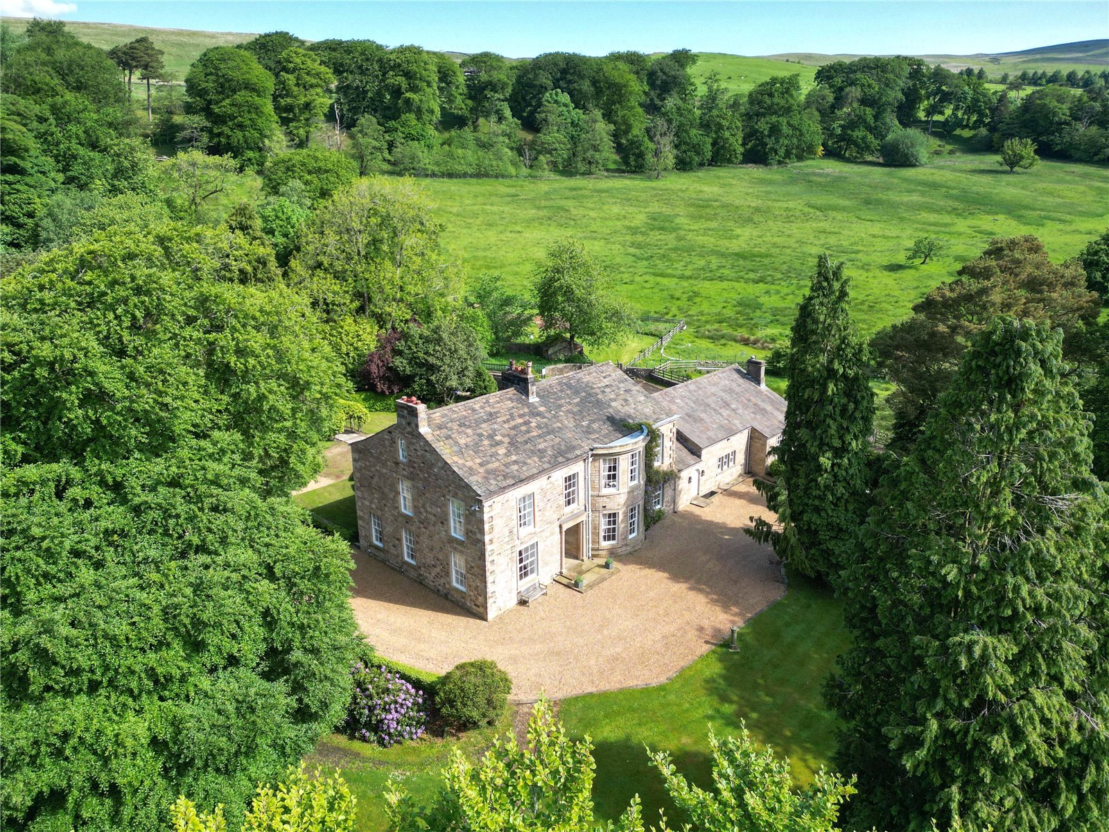 7 bedroom detached house for sale 0