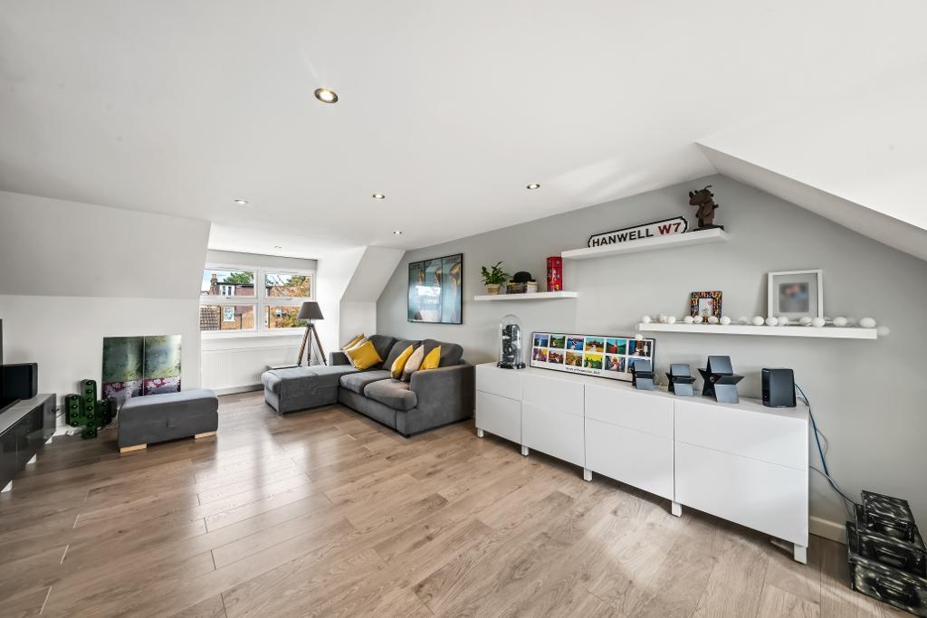 4 bedroom terraced in LONDON