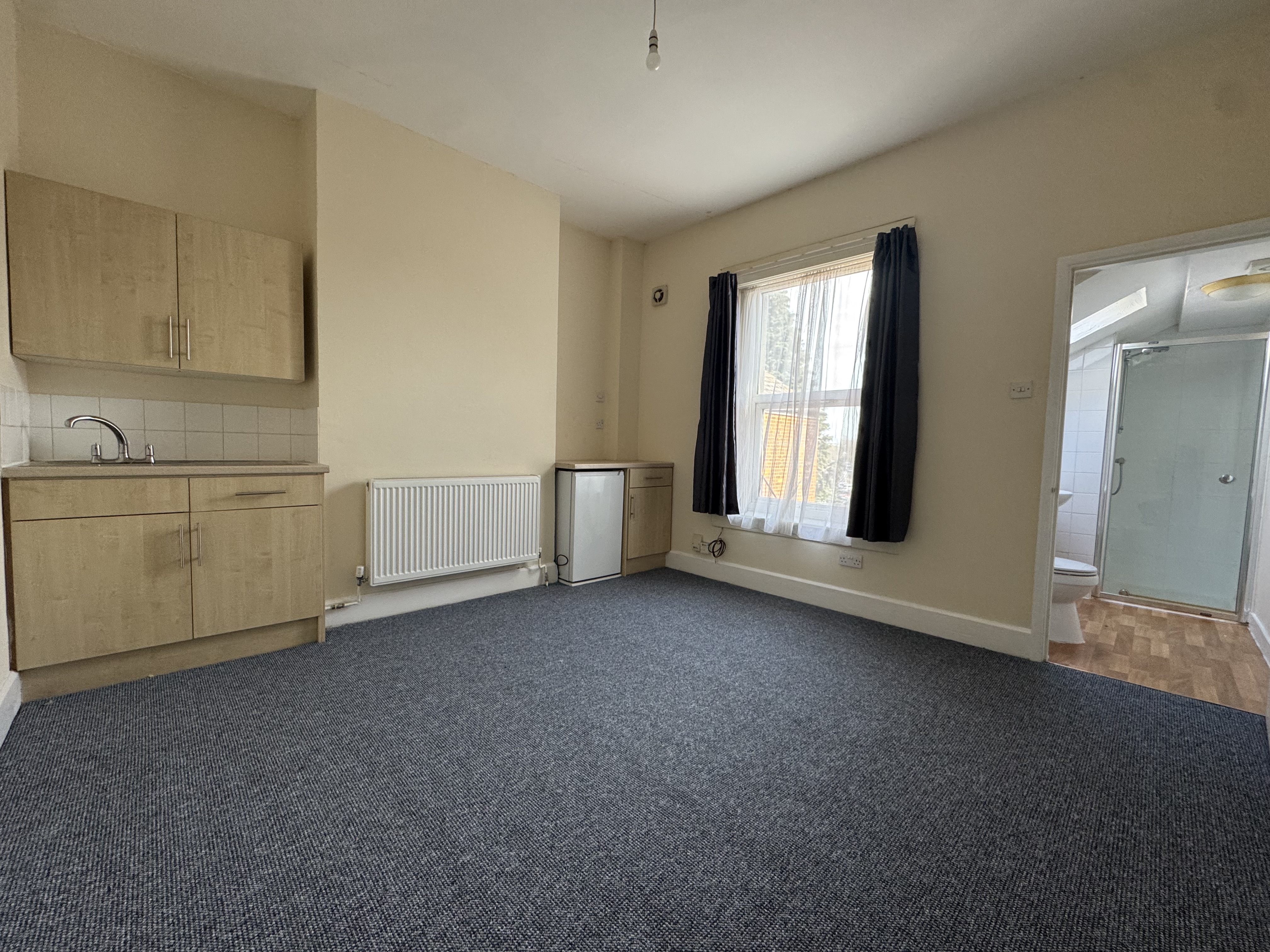 4, Kingswood Road, Gillingham photo 4