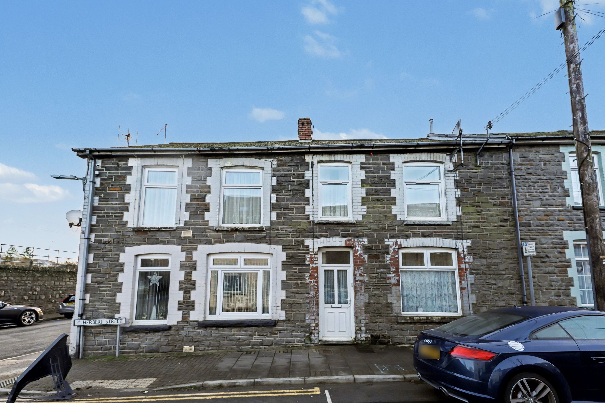 2 Herbert Street, Mountain Ash photo 2