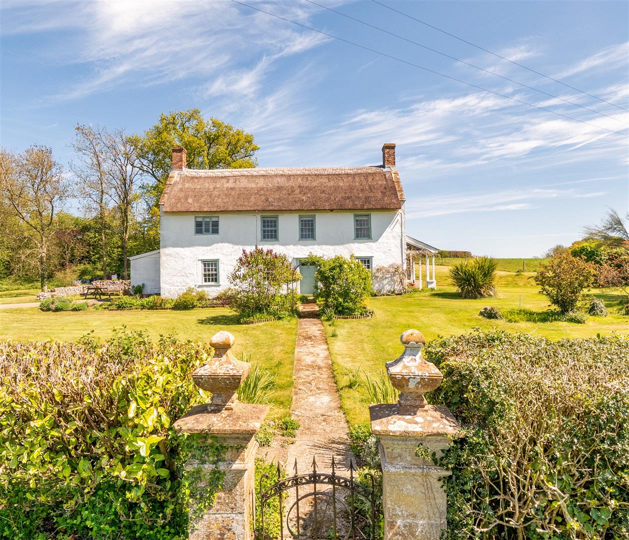 2 bedroom flat for sale in London