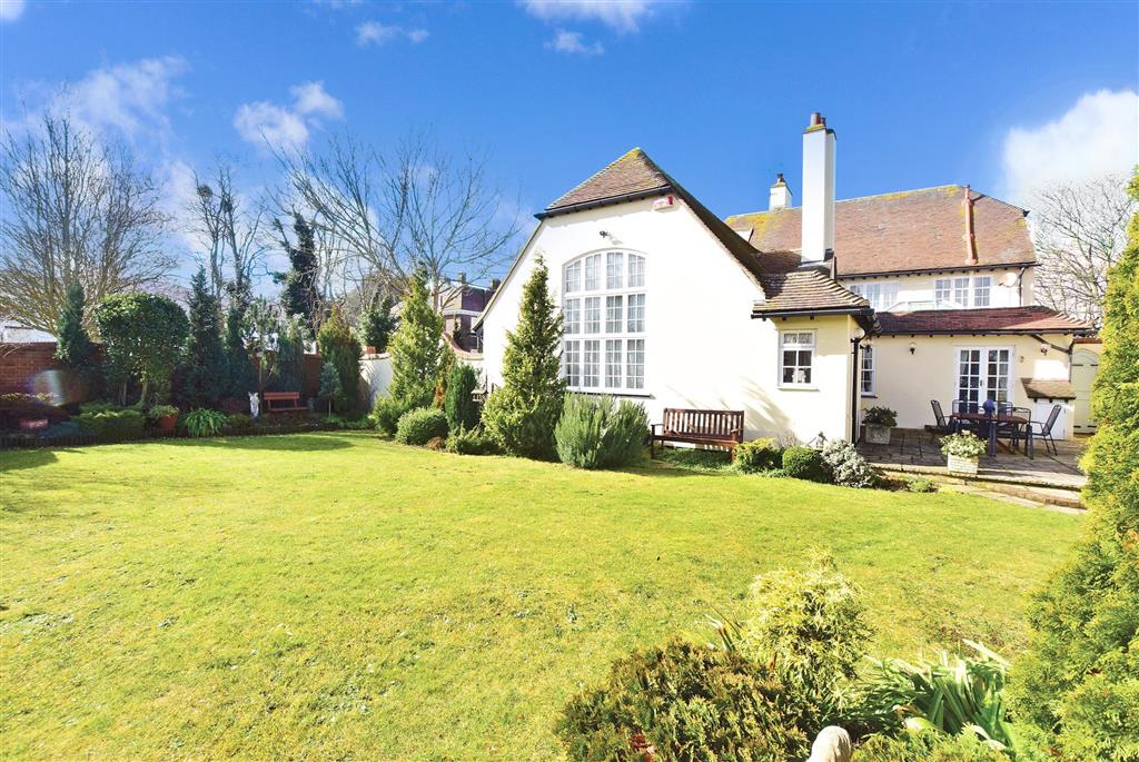 Shakespeare Road Birchington Kent Ct7 5 Bedroom Detached House Shakespeare Road Birchington Kent Ct7 5 Bedroom Detached House For 46983952 Primelocation