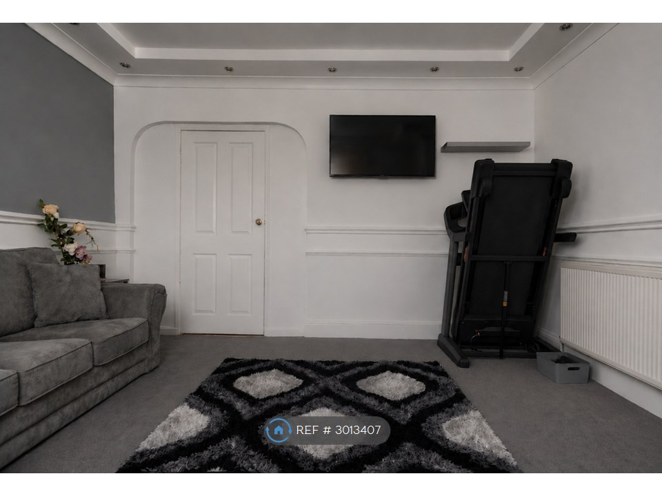 Gainsborough Drive, Rochdale photo 2