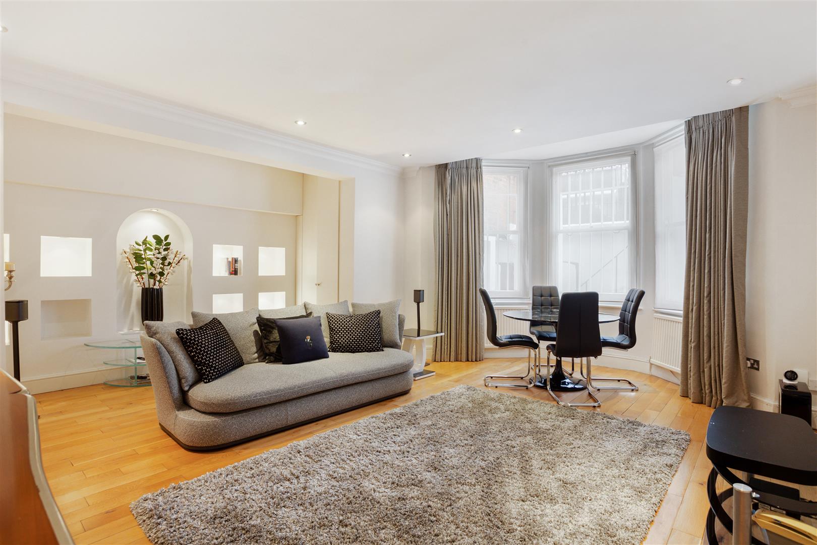 2 bedroom flat for sale 0