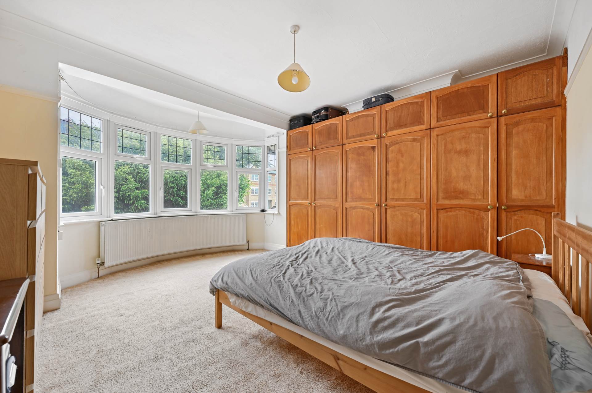 4 bedroom semi-detached house for sale 0