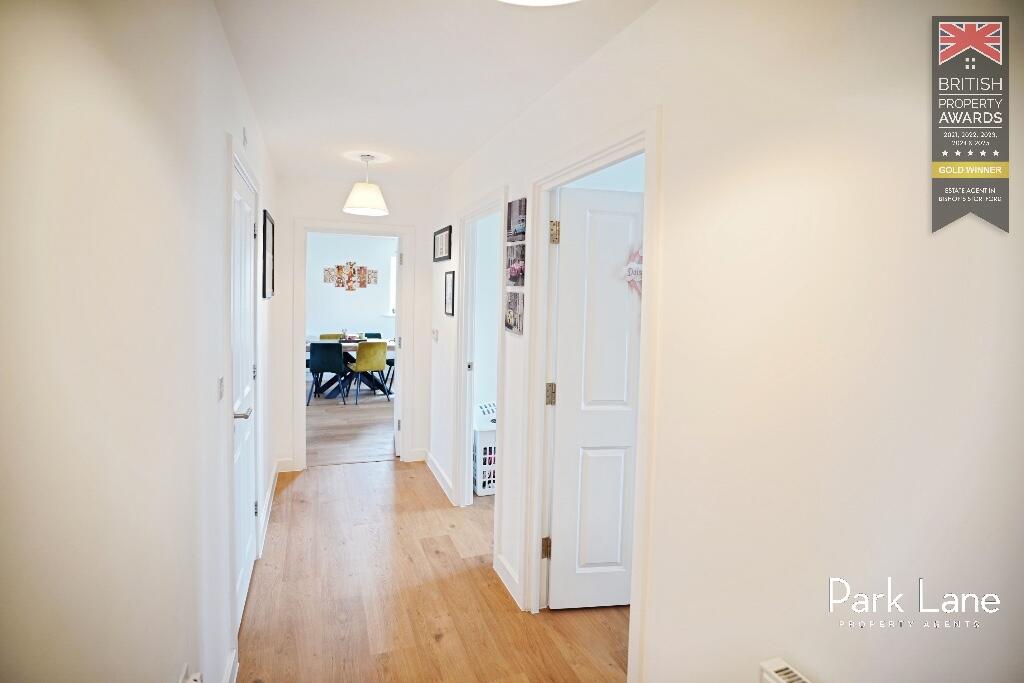 6, Gibson Road, Bishops Stortford photo 3