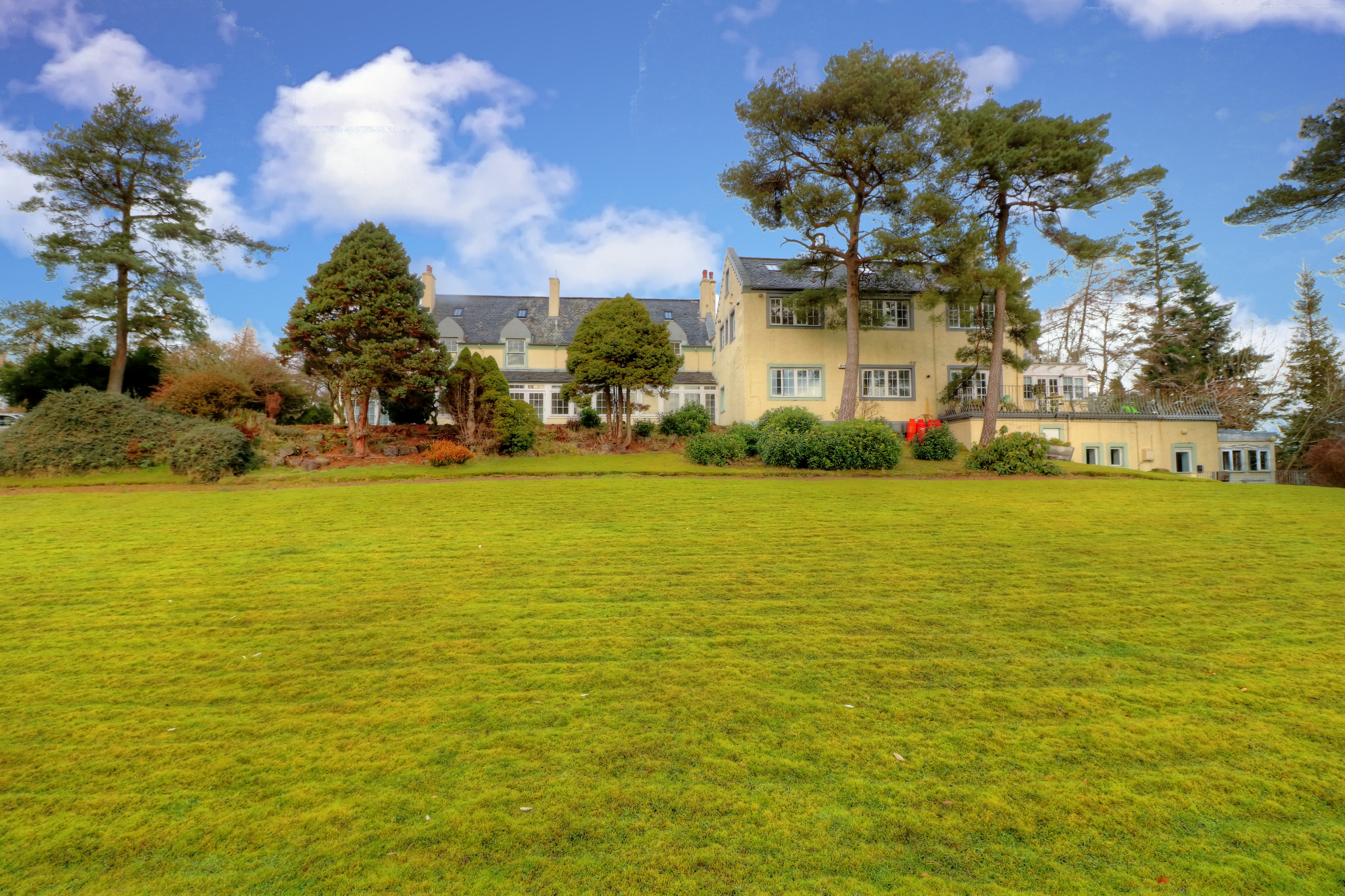 2 Bedrooms Flat for sale in Houston, Johnstone PA6