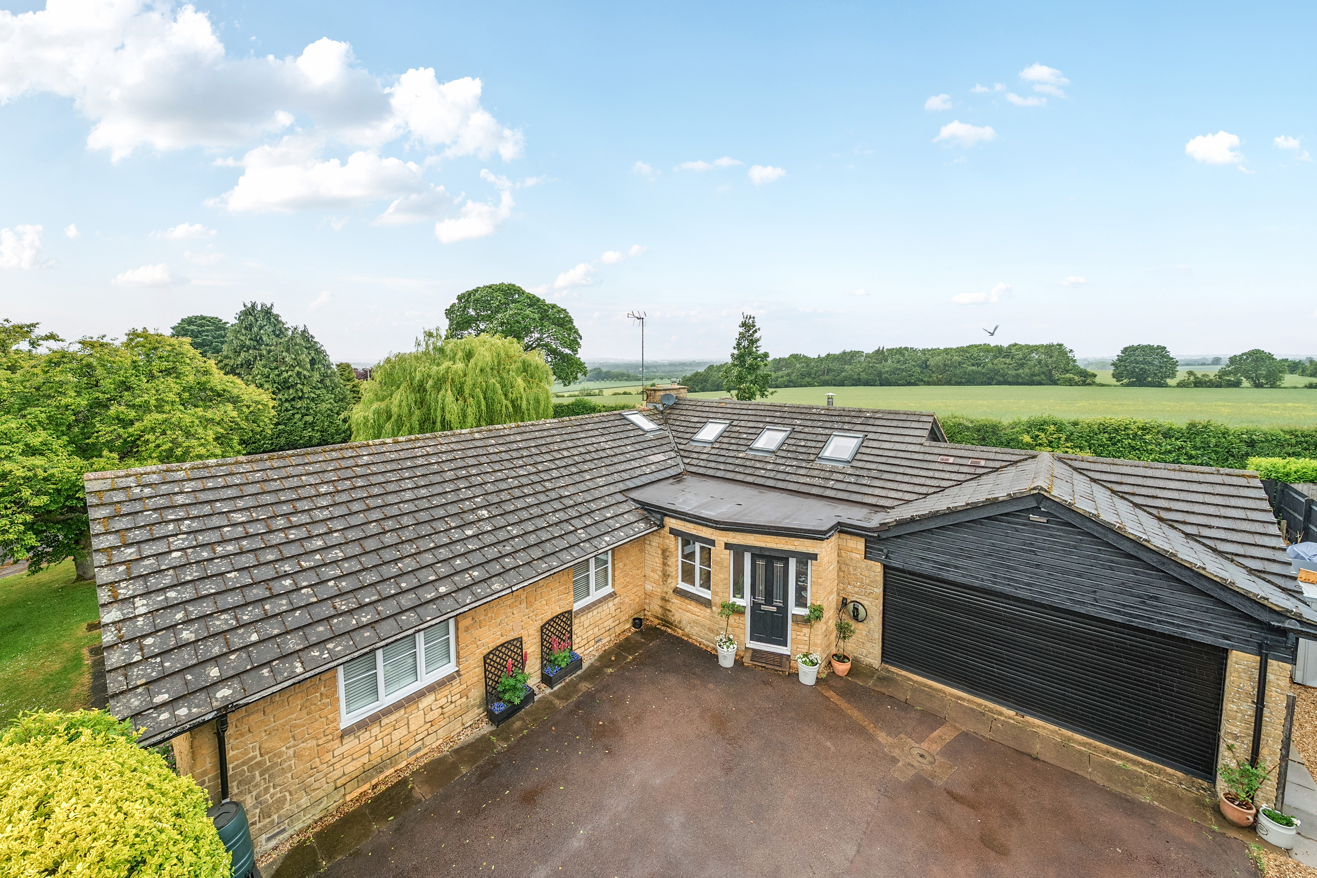5-bed house on 1, The Butts, Aynho, £650,000