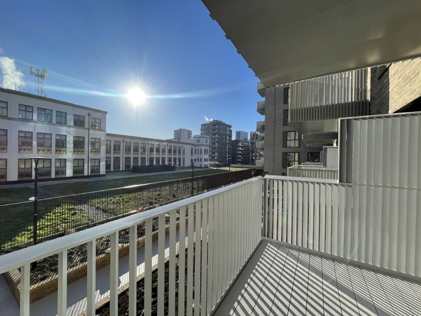 Flat 19, Opus House 3 Salutation Gardens, London photo 4