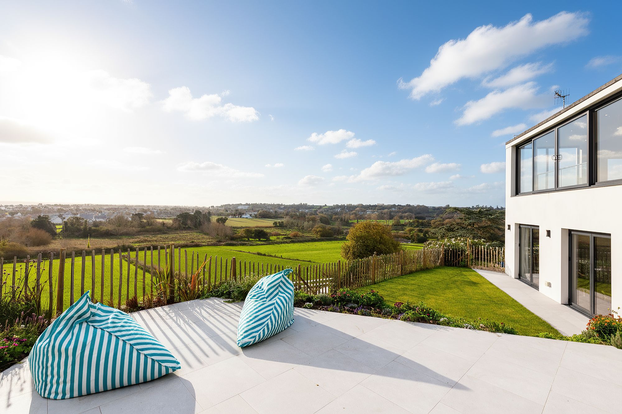 3 bedroom semi-detached house for sale 0