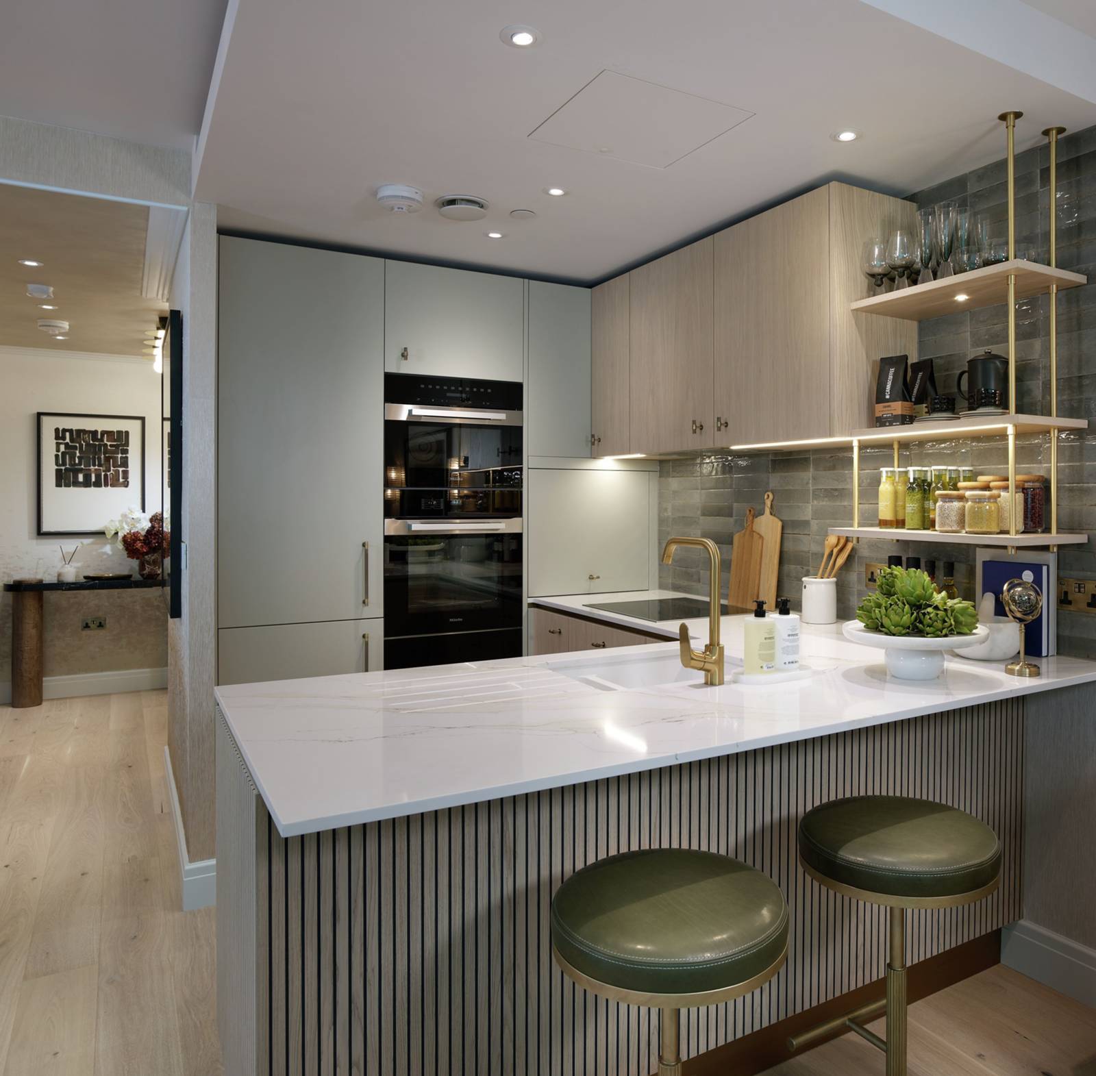 3 bedroom new flat for sale 0