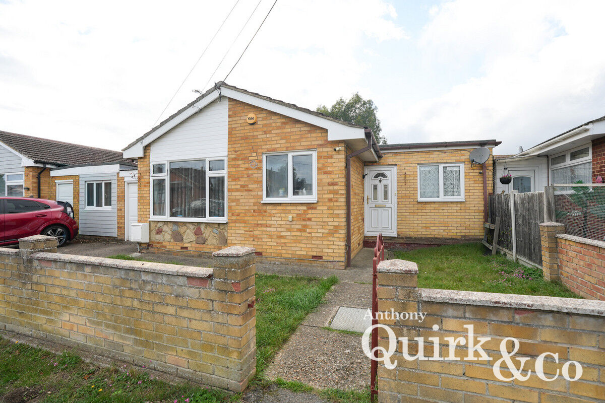 11b, Henson Avenue, Canvey Island photo 3