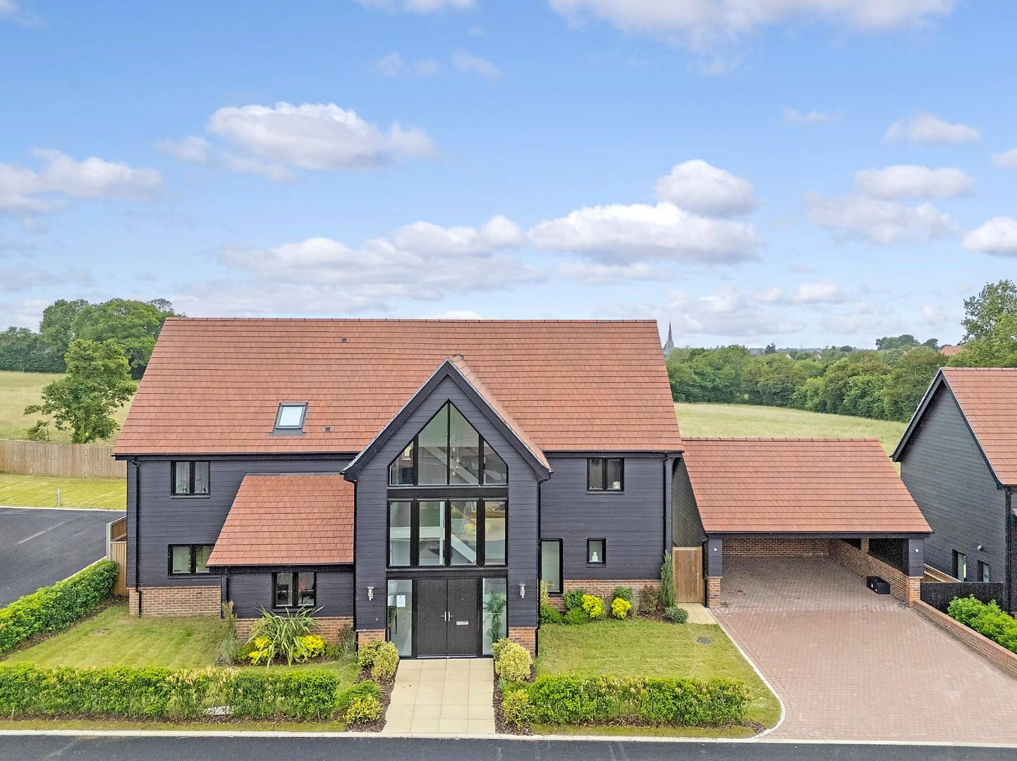 4 bedroom detached house for sale in Marlow