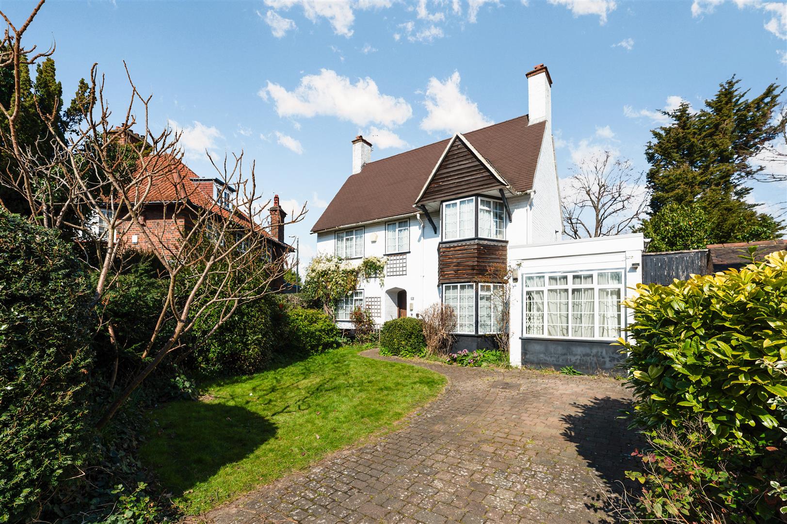 4 bedroom detached house for sale 0