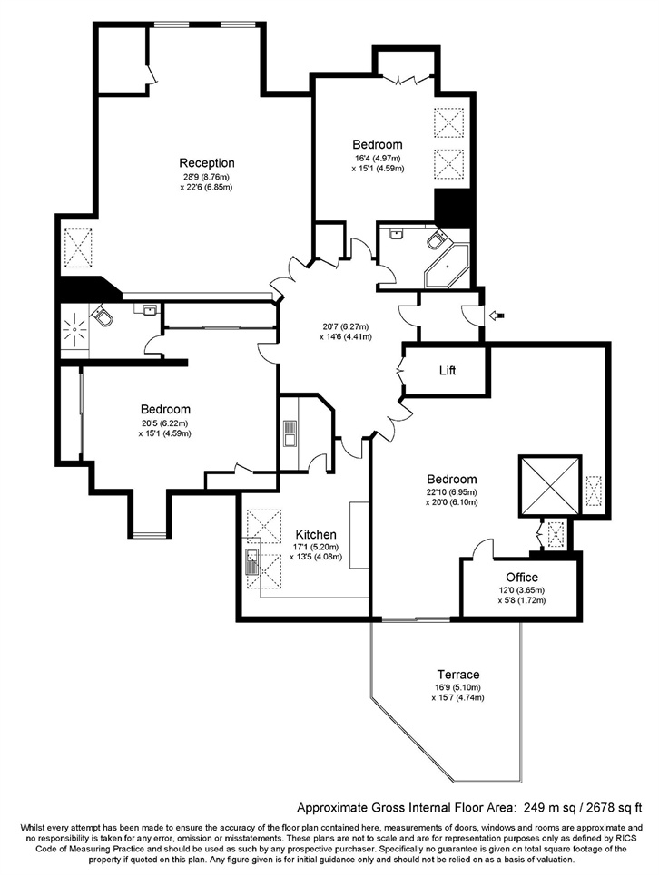 3 Bedrooms Flat for sale in Tudor Grange, 83 Oatlands Drive, Weybridge, Surrey KT13