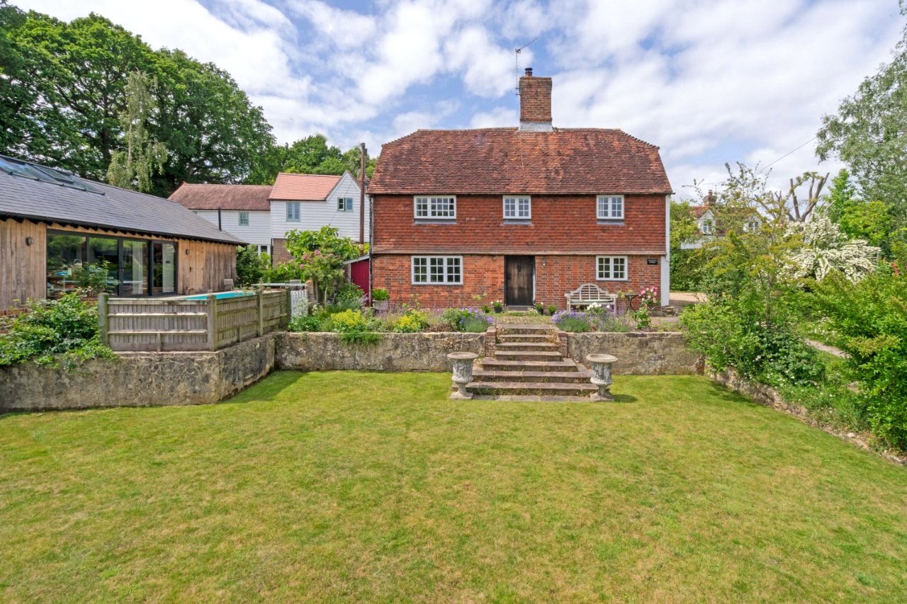 4 bedroom detached house for sale 0