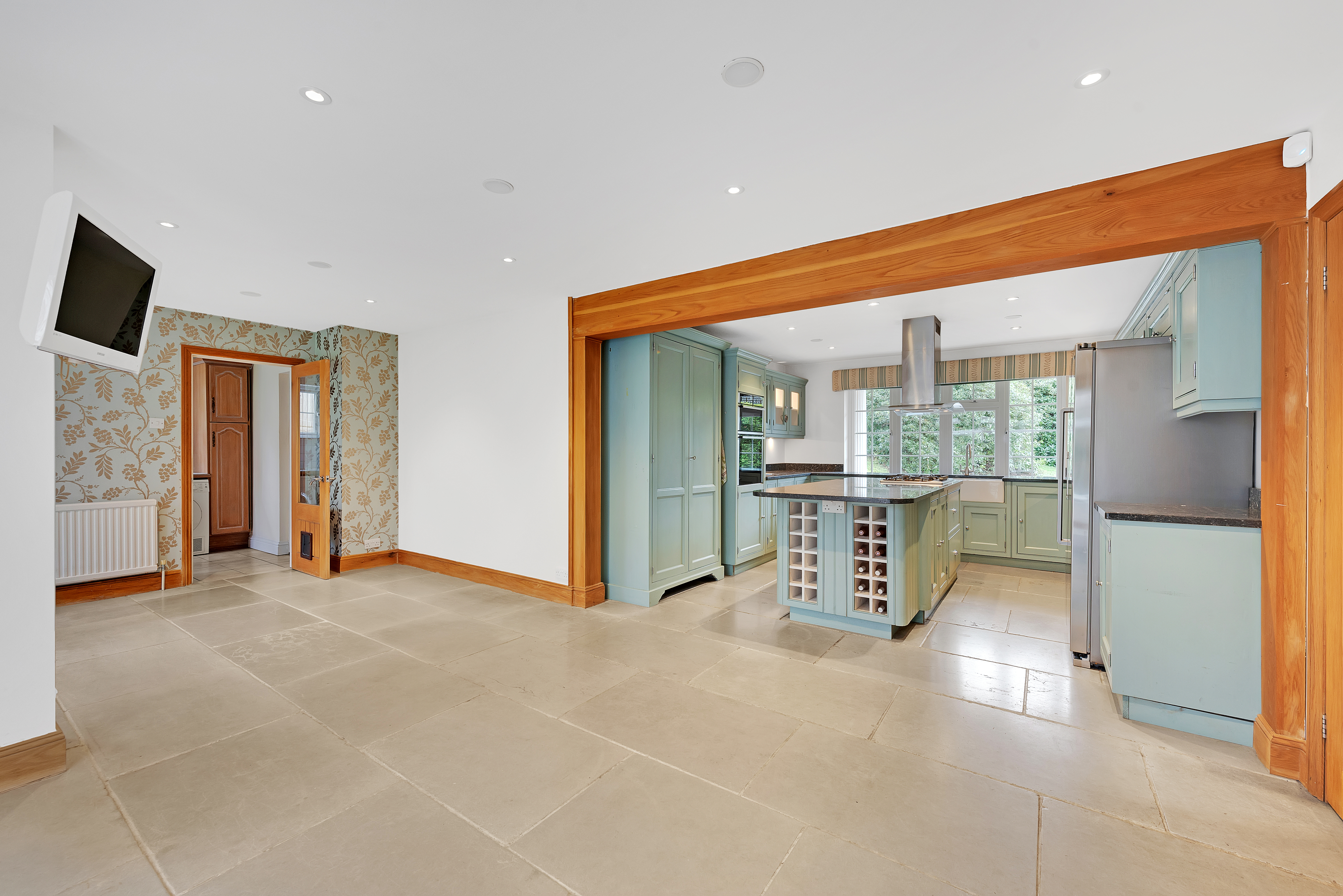 7 bedroom detached house for sale 0