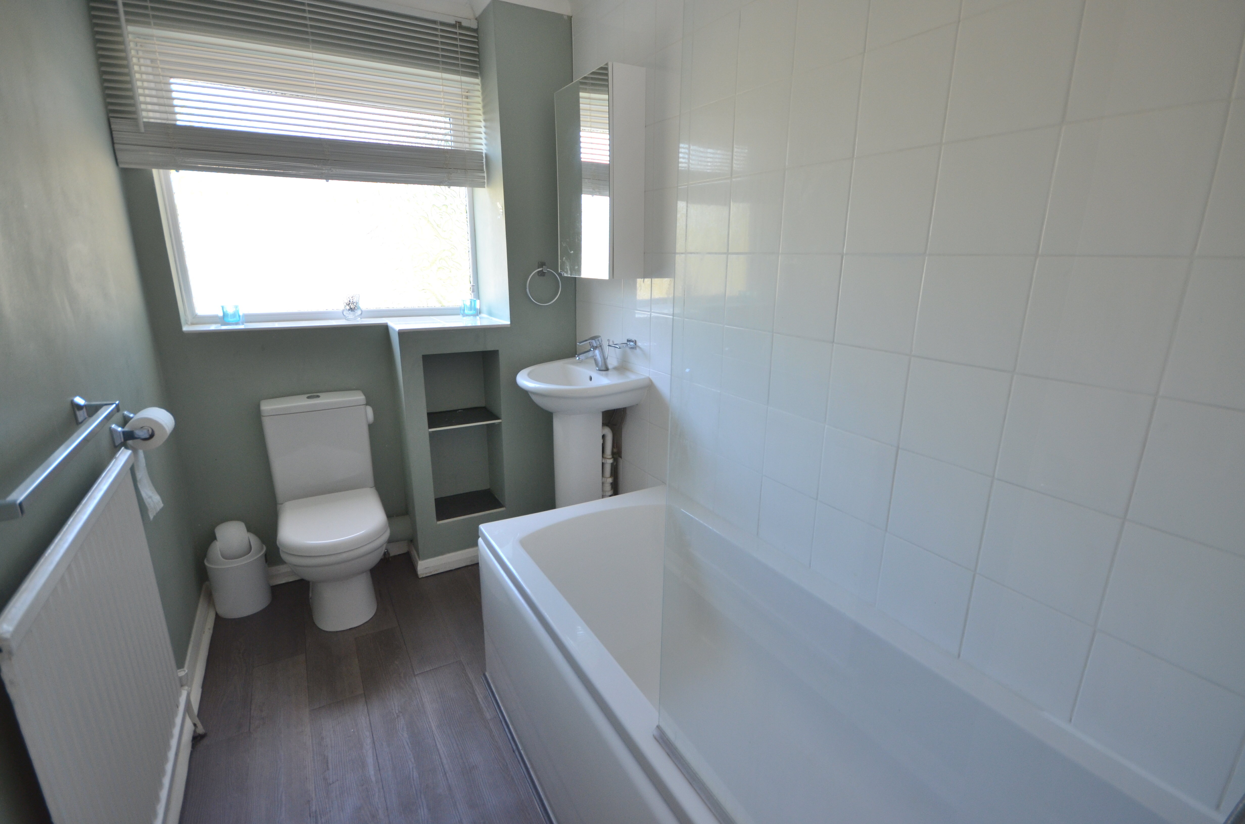 2 Bedrooms  to rent in Wildman Close, Rainham, Gillingham ME8