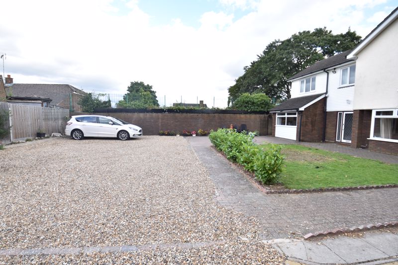 Free property report 103B, Ashcroft Road, Luton, LU2 9AX Chimnie