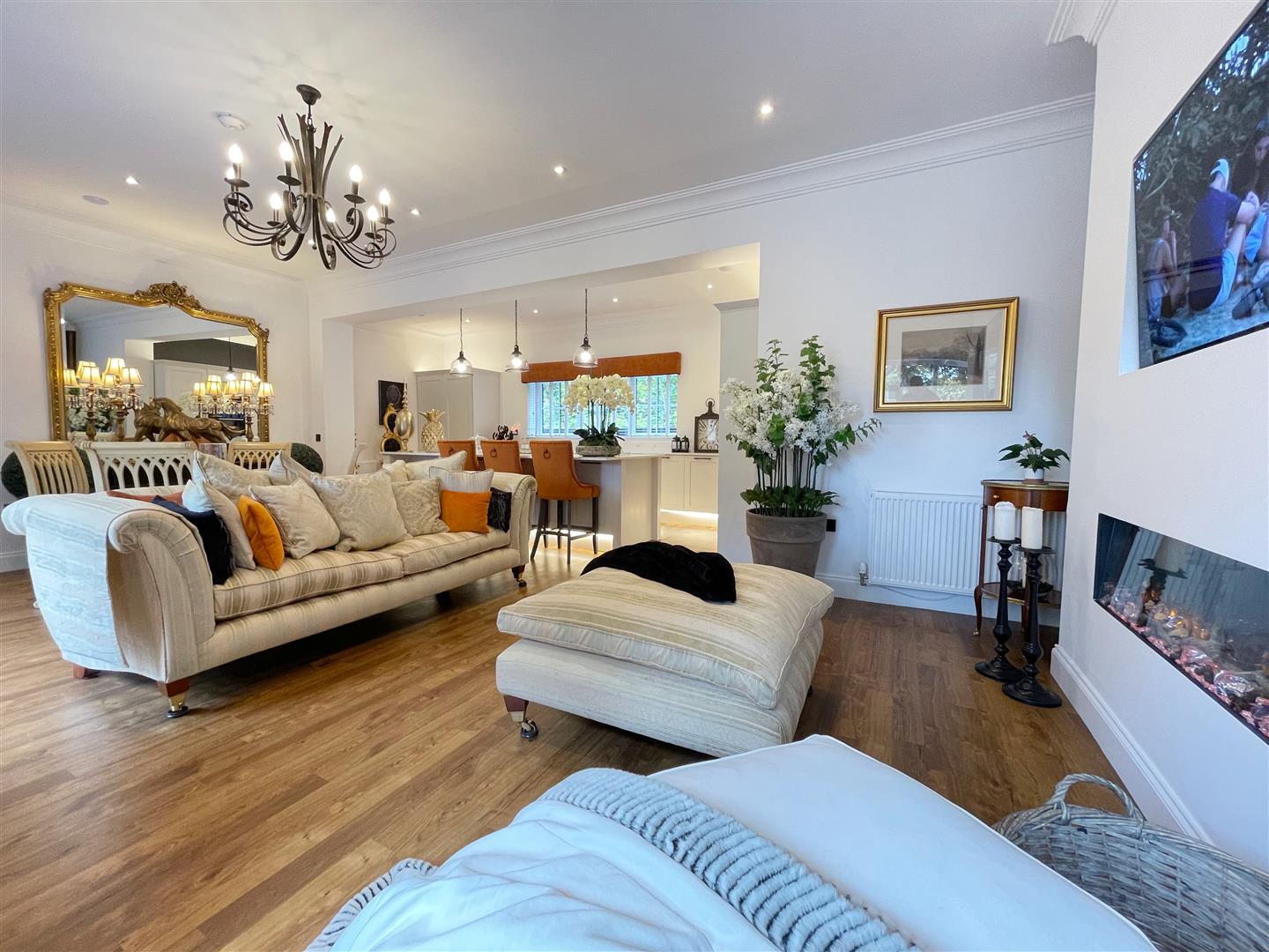 Photos of North Lodge, Cairnhill Road, Airdrie, Airdrie ML6 65261371