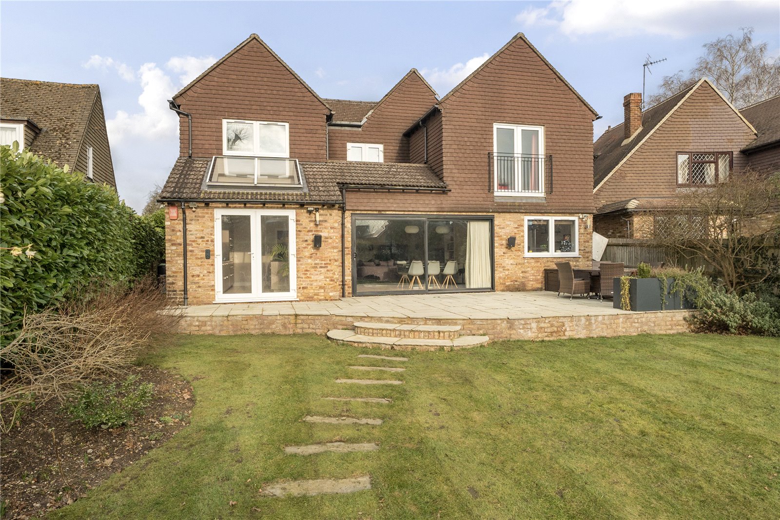 5 bedroom detached house for sale 0