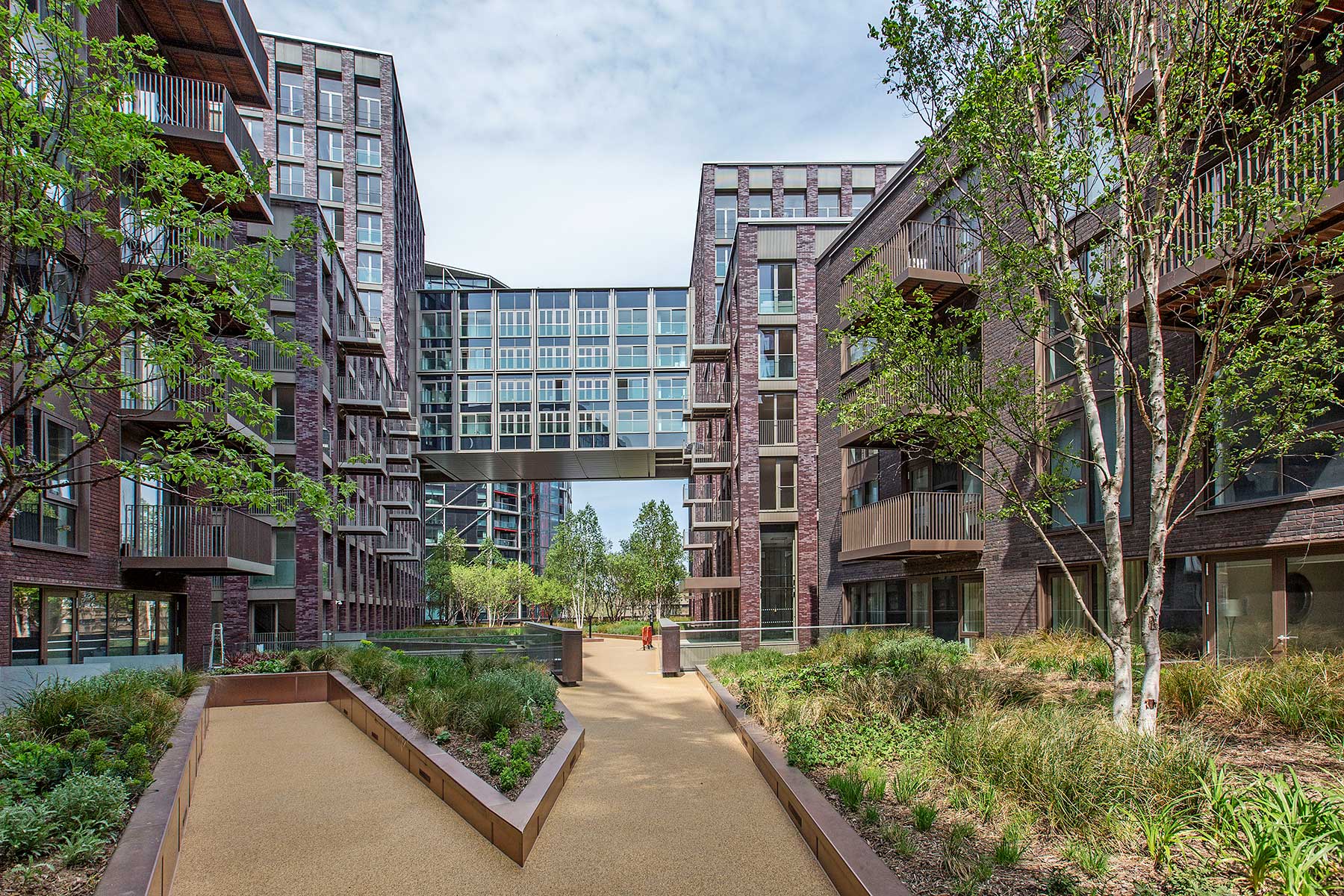A62 Legacy Building Parking, Viaduct Gardens, London photo 5