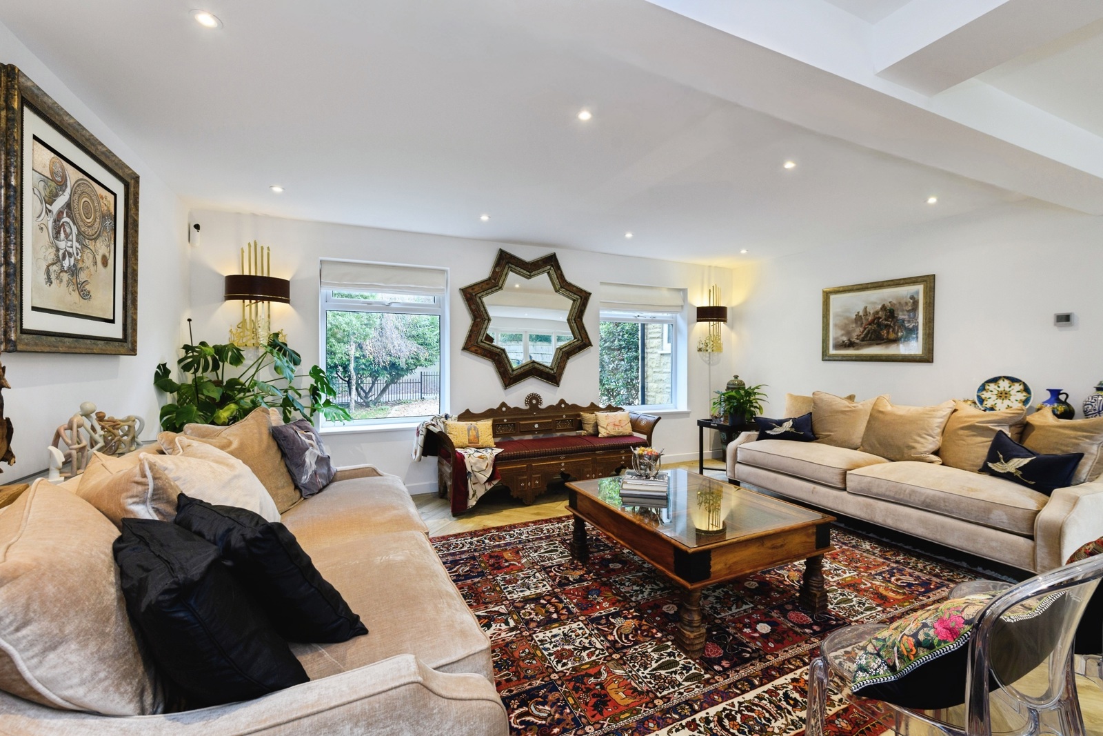 5 bedroom detached house for sale 0