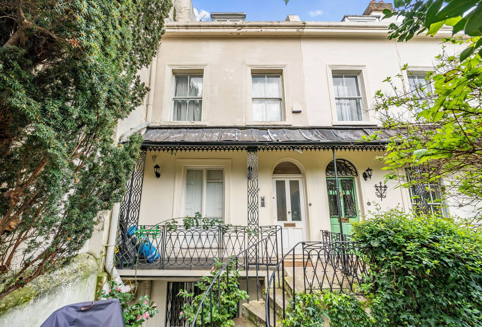3 bedroom terraced house for sale 0