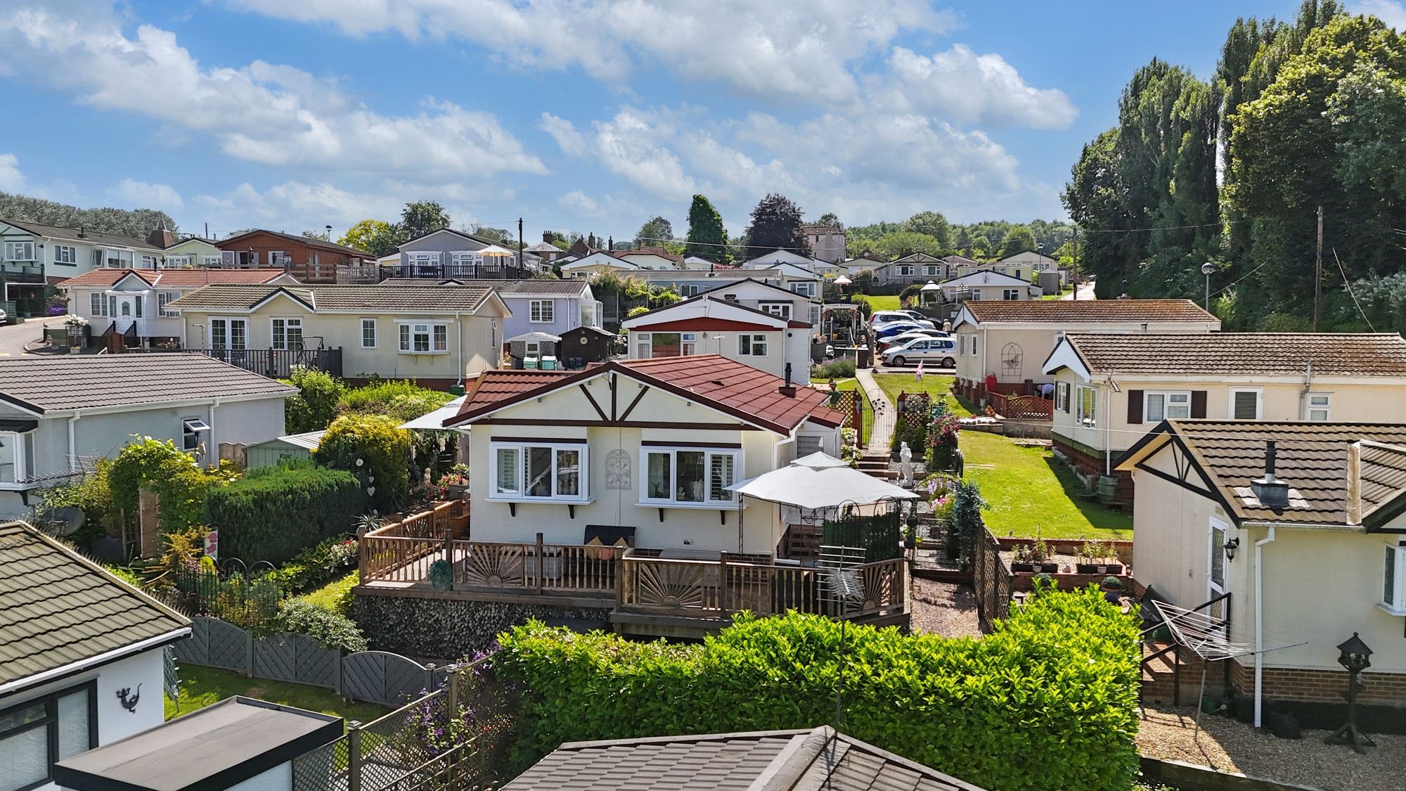 2-bed caravan on 50 Hartridge Farm Mobilehome Park Lower Road, Maidstone, £200,000