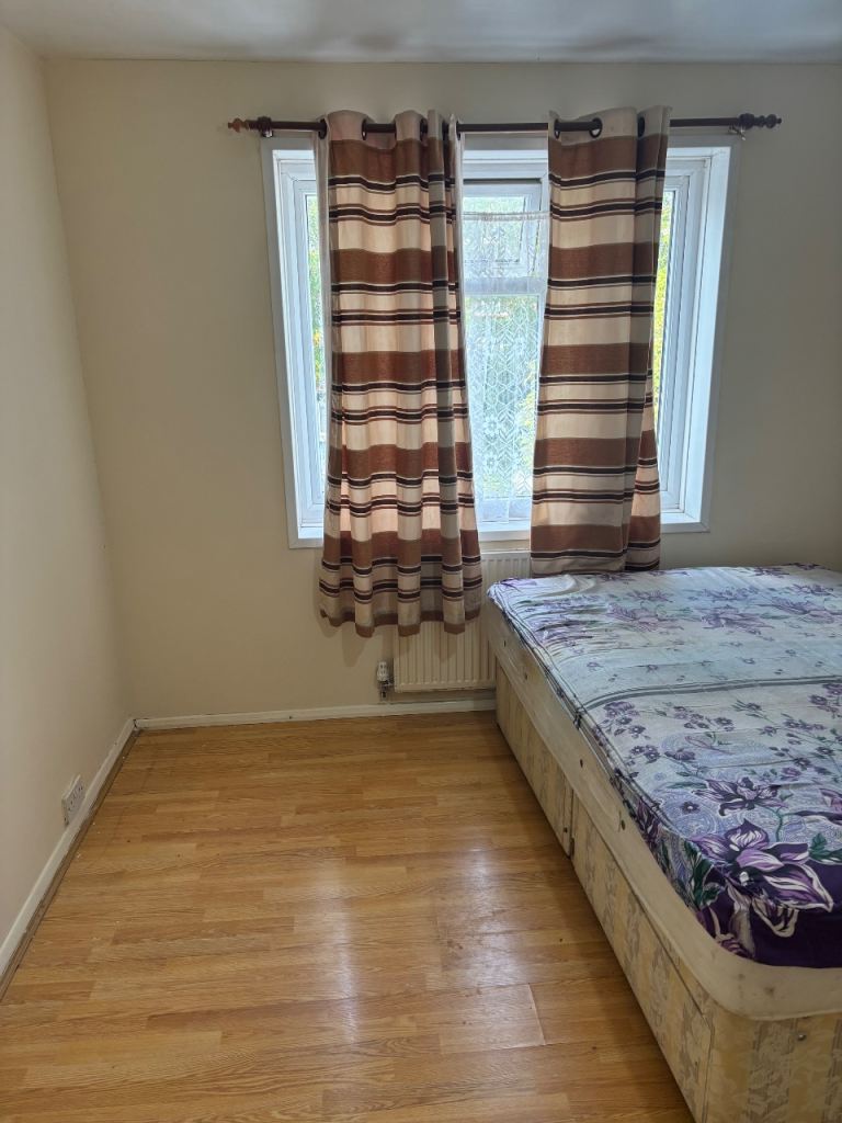 10A, Barnard Gardens, Hayes photo 5