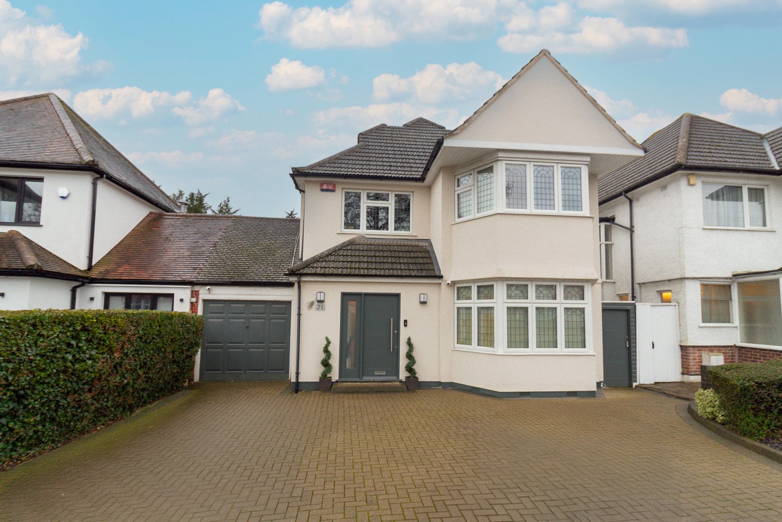 6 bedroom end terrace house for sale in London