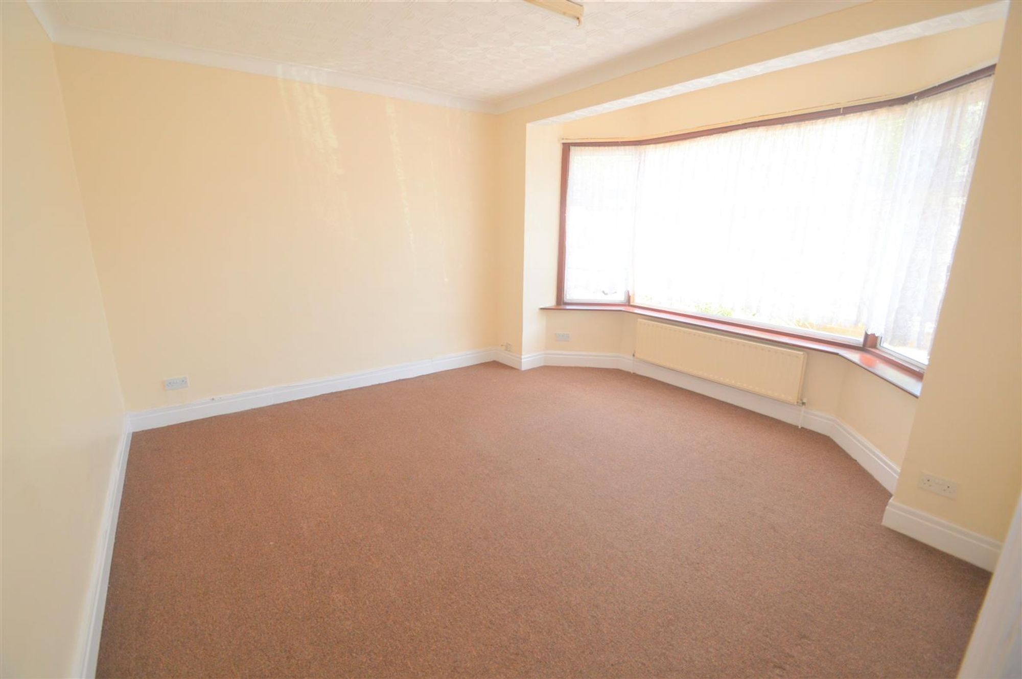120, Cantley Gardens, London photo 5
