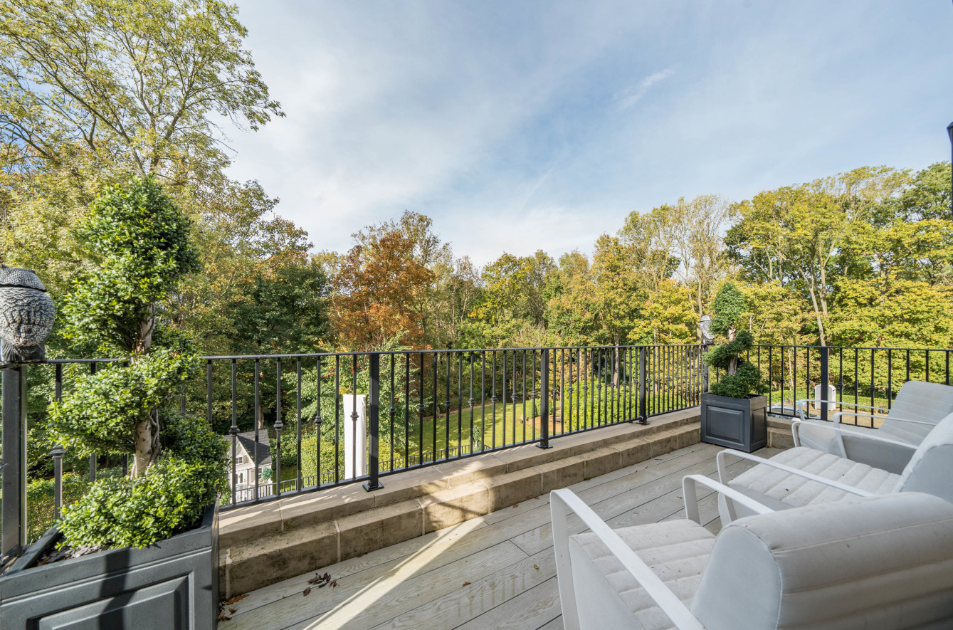 Photos of Willoughby Lane, Bromley, Kent BR1 65957545 PrimeLocation