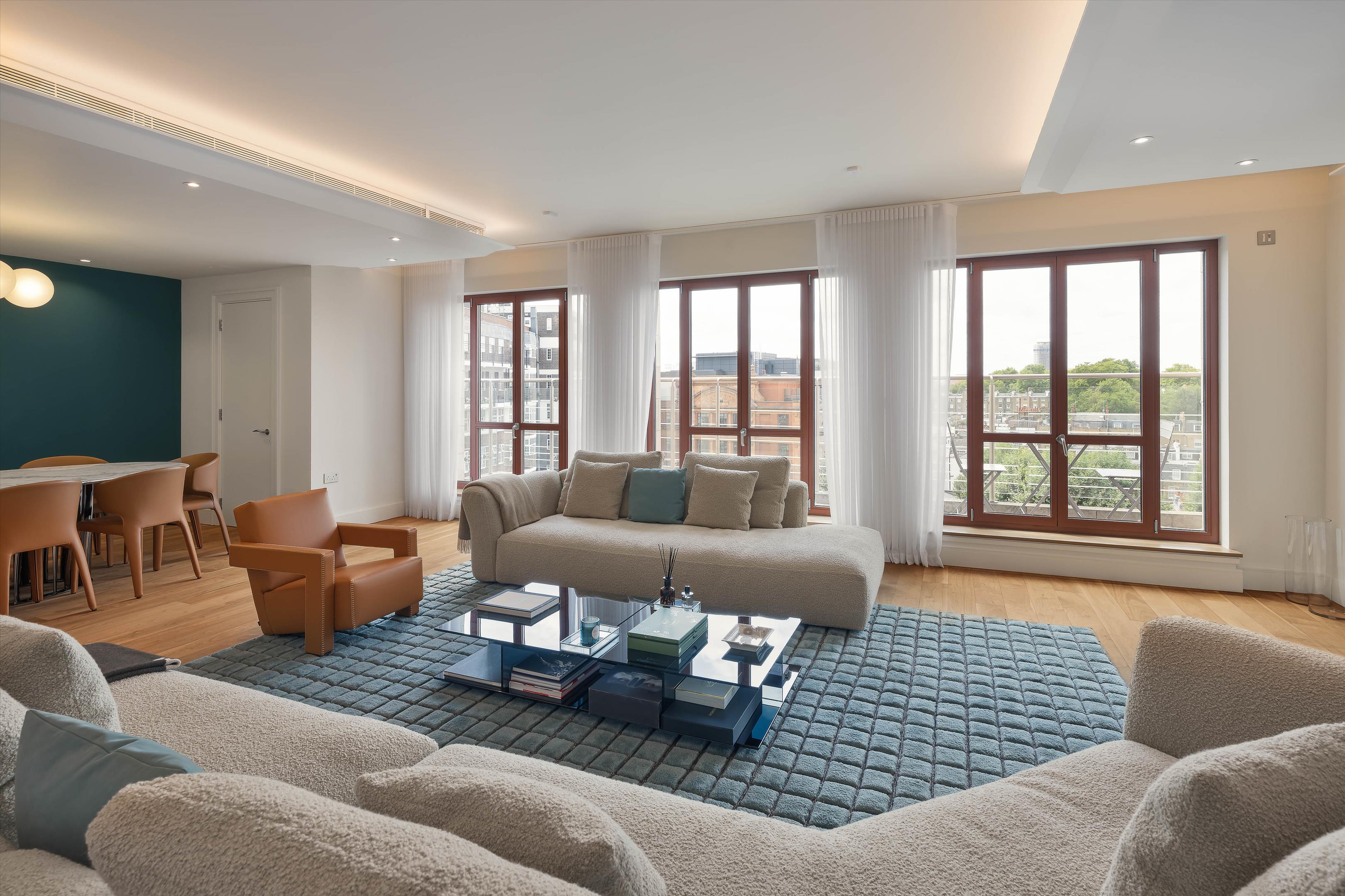 3 bedroom flat for sale 0