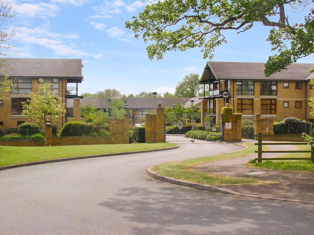 4, Woodward Place, Milton Keynes photo 4