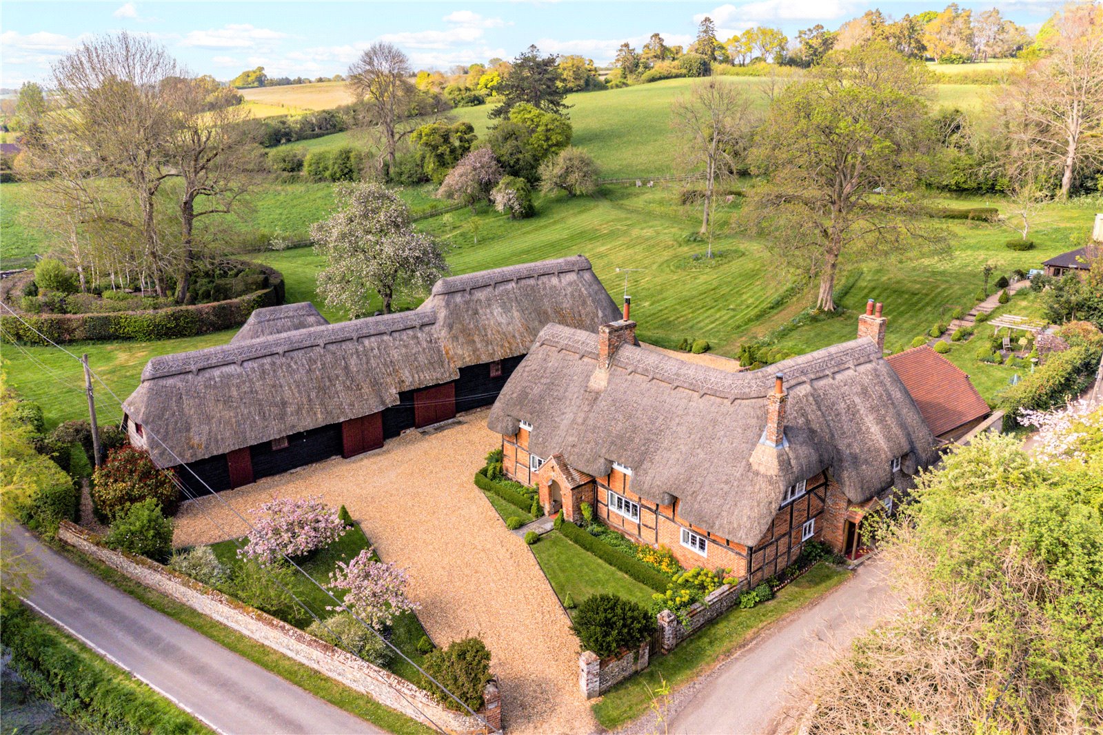4 bedroom detached house for sale 0