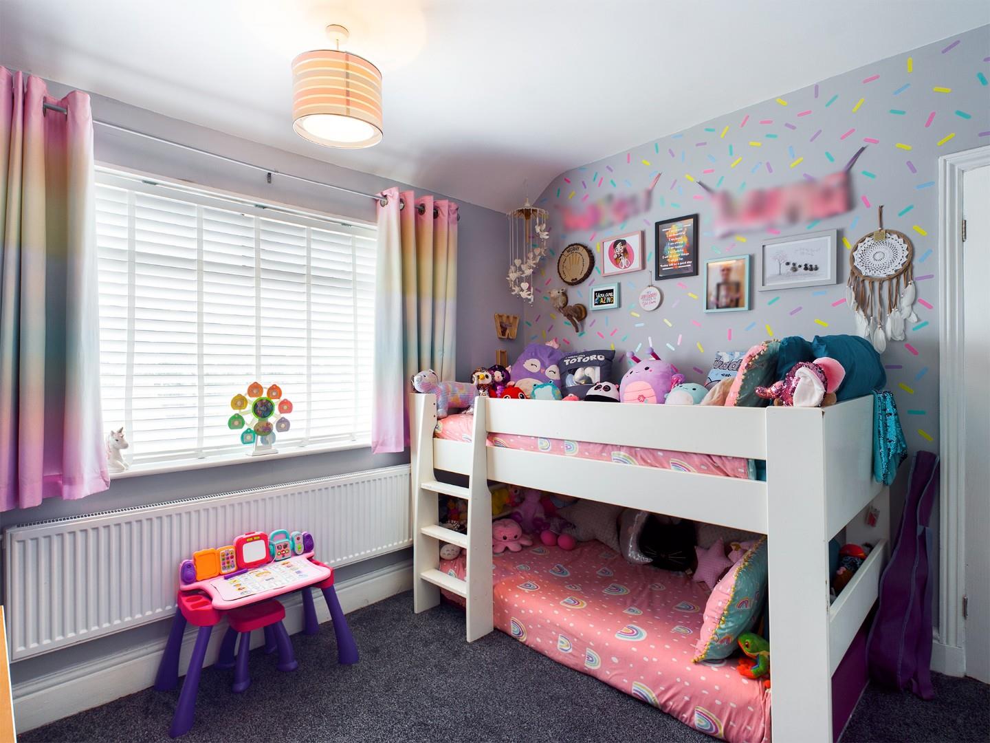 Photos of Moorland Road, Burslem, StokeOnTrent ST6 62595966