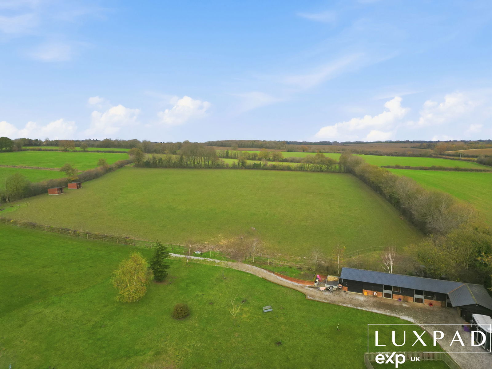 4 bedroom detached house for sale 0