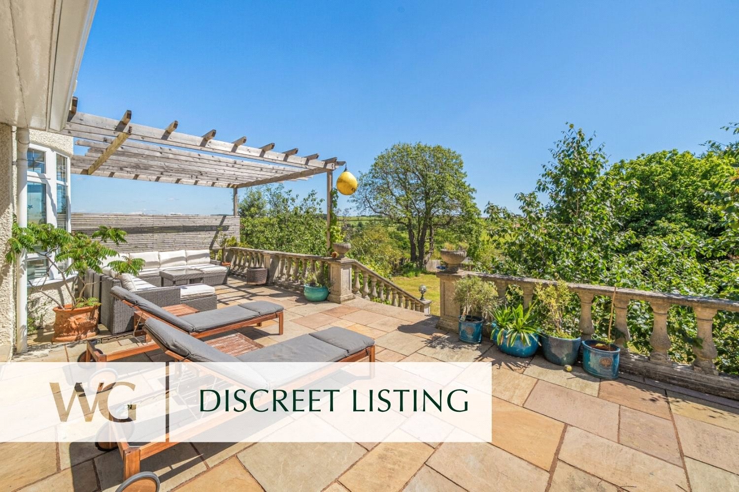 6 bedroom detached house for sale 0