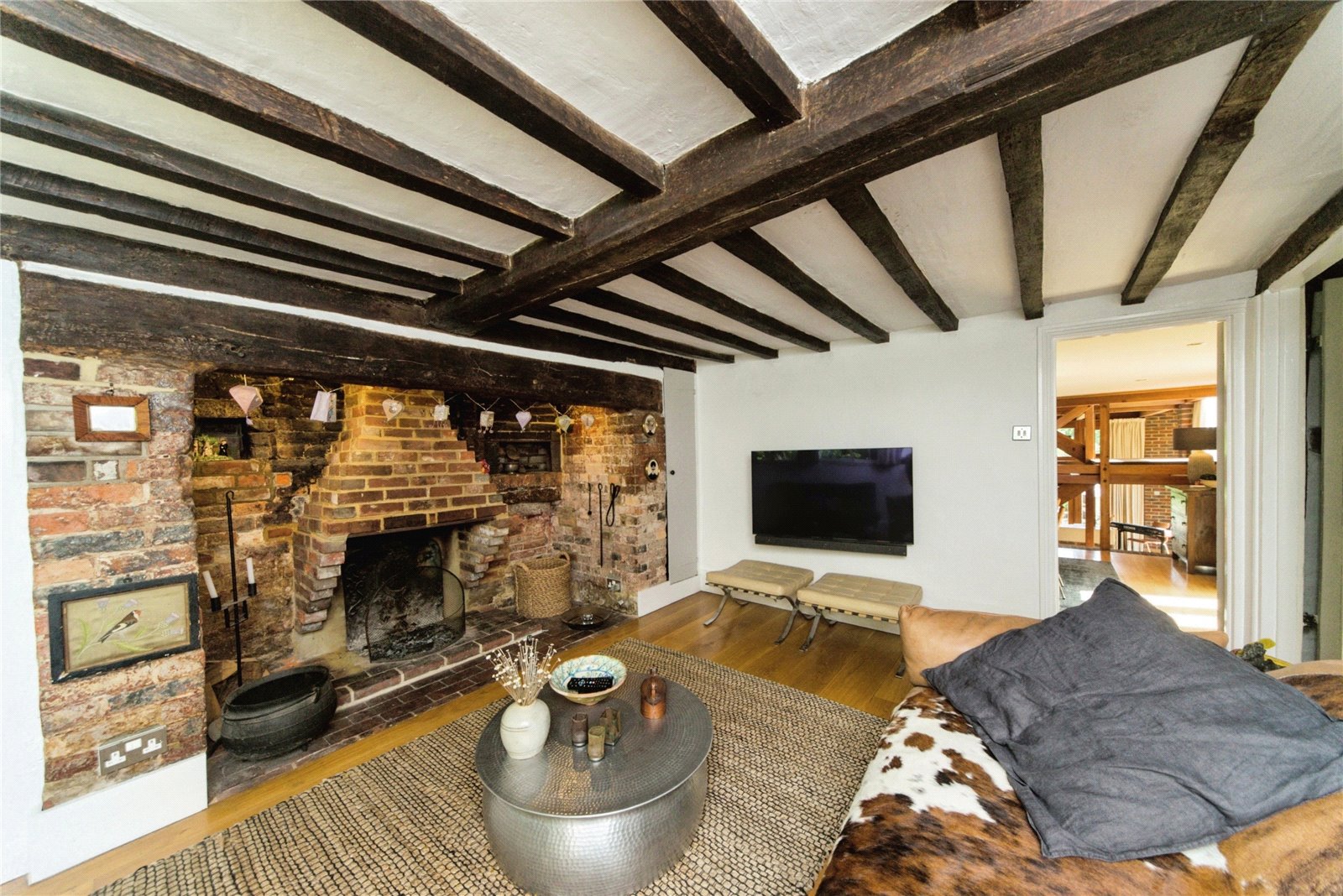 7 bedroom detached house for sale 0