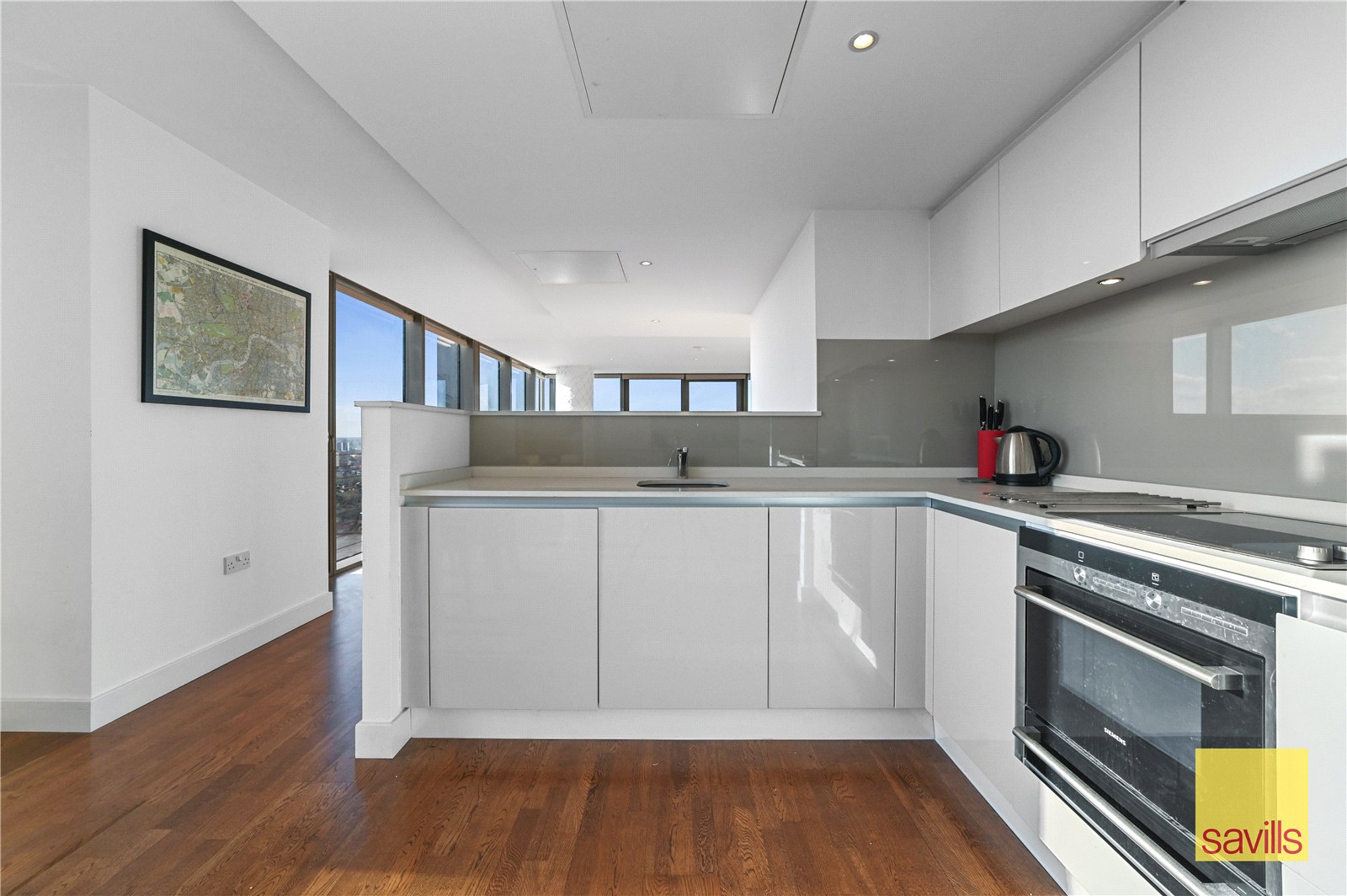 3 bedroom flat for sale 0